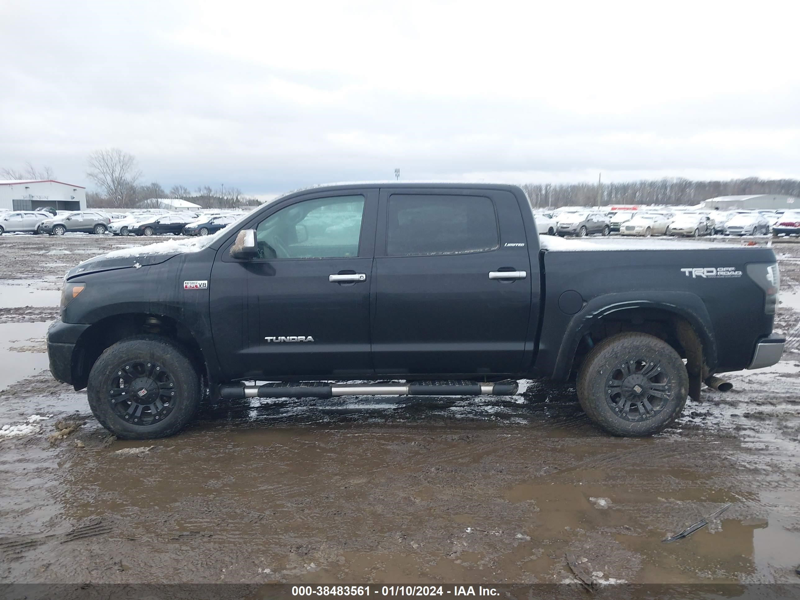 Photo 13 VIN: 5TBDV58167S460213 - TOYOTA TUNDRA 