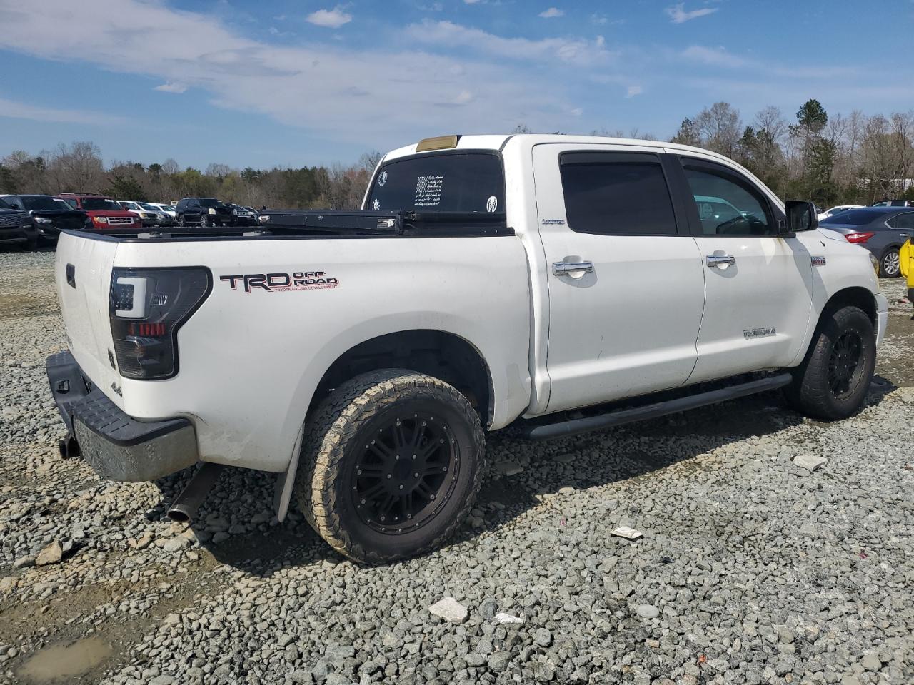 Photo 2 VIN: 5TBDV58187S471262 - TOYOTA TUNDRA 