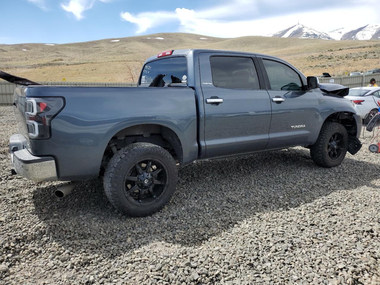 Photo 2 VIN: 5TBDV581X7S475734 - TOYOTA TUNDRA 