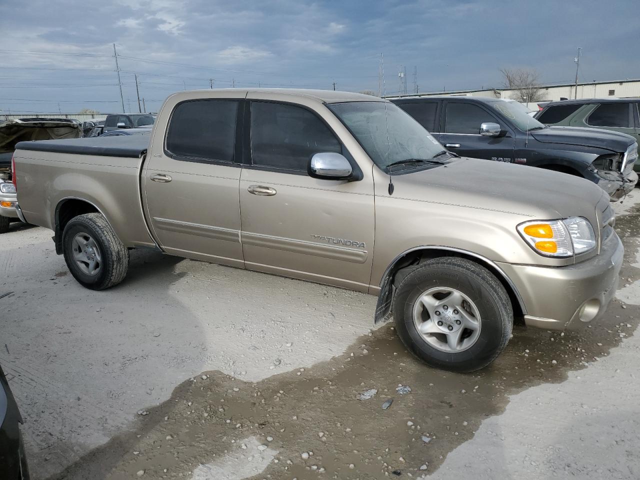 Photo 3 VIN: 5TBET34104S444346 - TOYOTA TUNDRA 