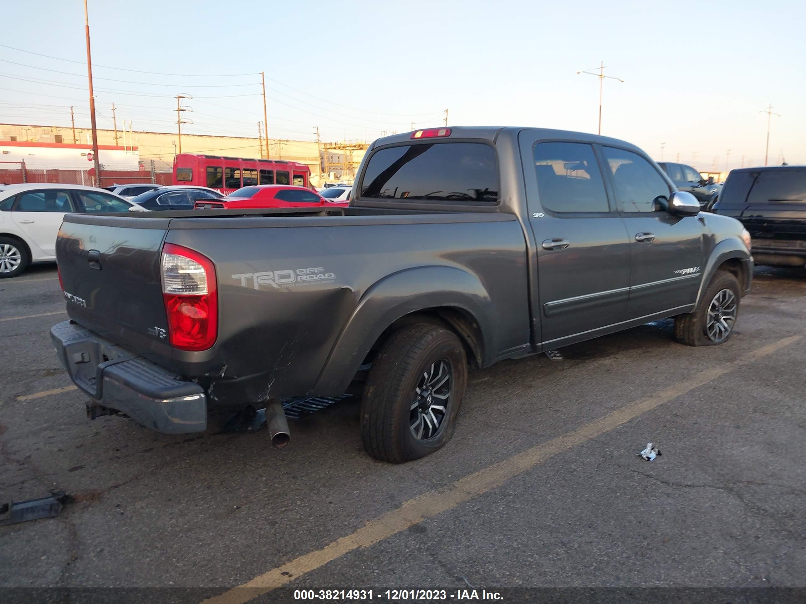 Photo 3 VIN: 5TBET34105S487375 - TOYOTA TUNDRA 