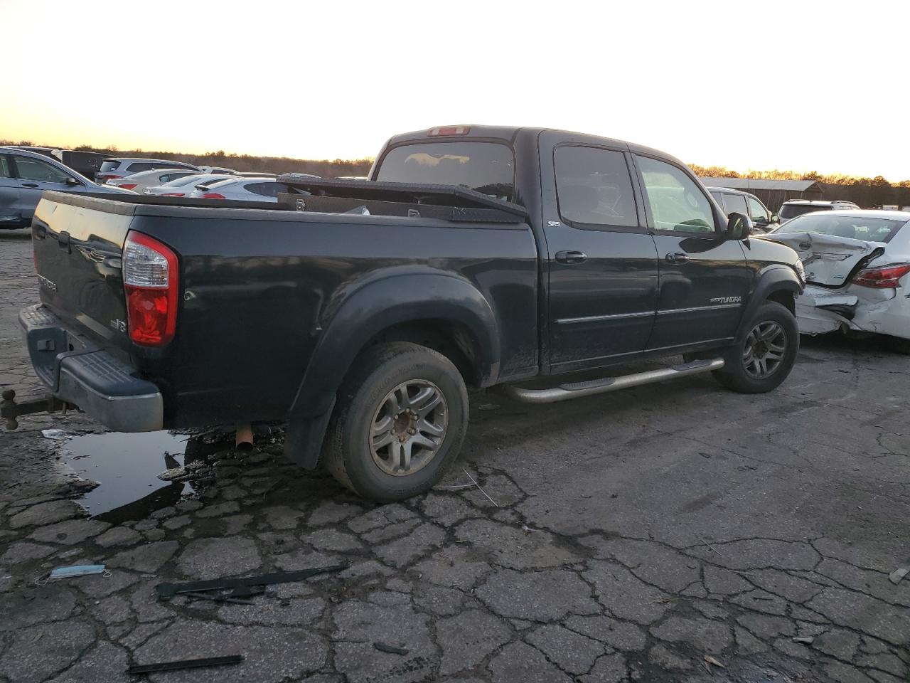 Photo 2 VIN: 5TBET34114S458093 - TOYOTA TUNDRA 