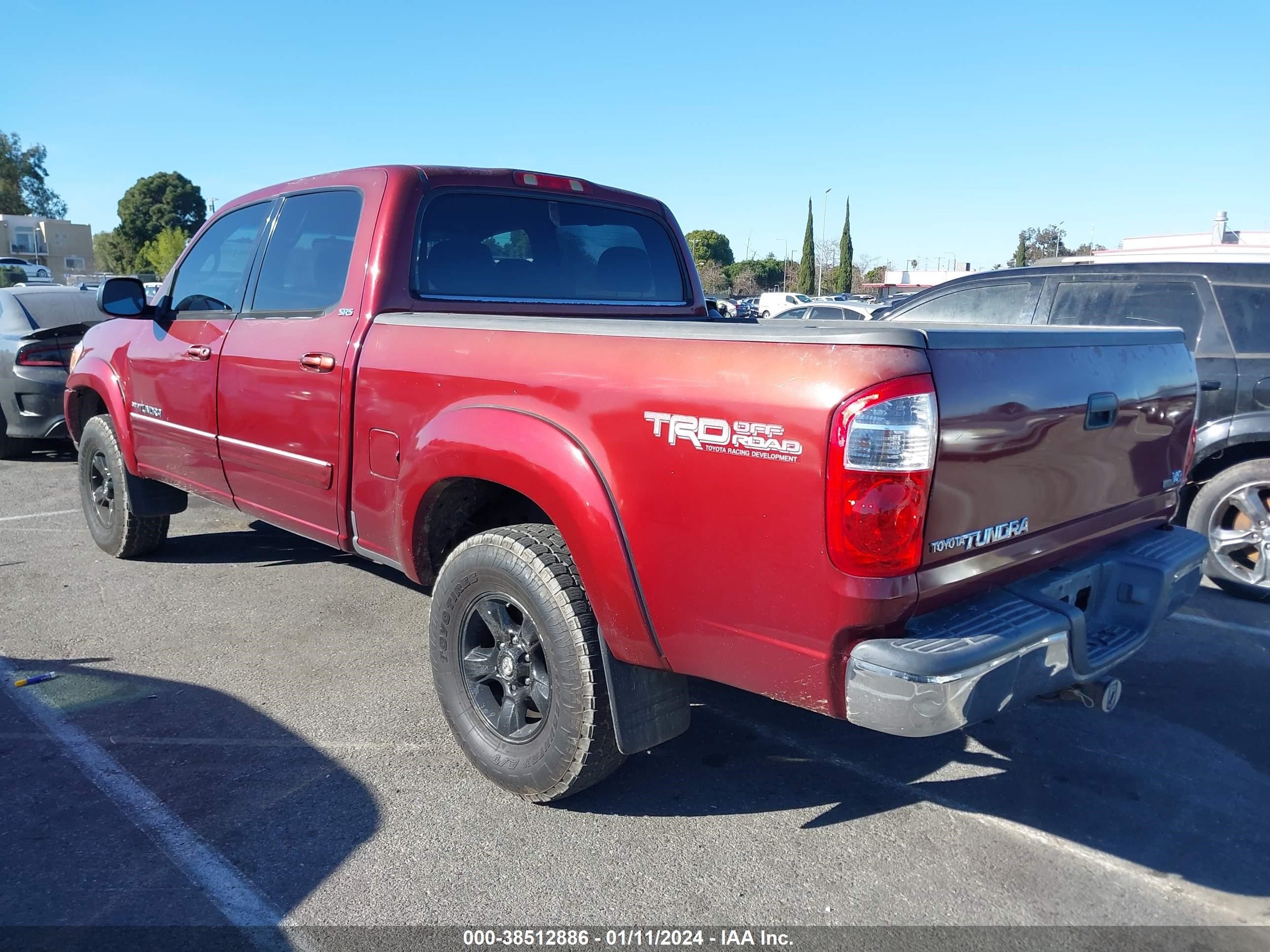 Photo 2 VIN: 5TBET34115S485053 - TOYOTA TUNDRA 