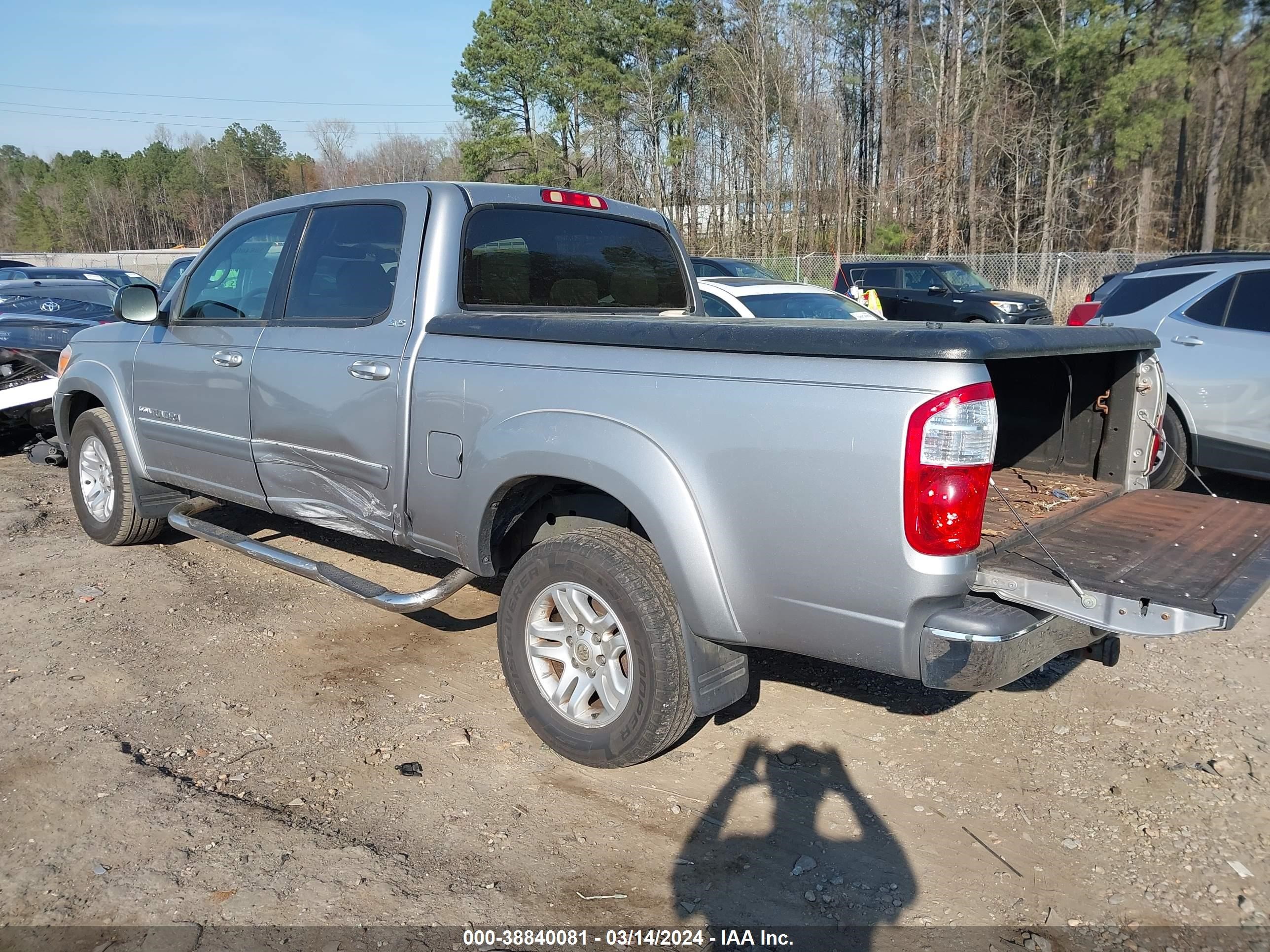 Photo 2 VIN: 5TBET34126S555449 - TOYOTA TUNDRA 