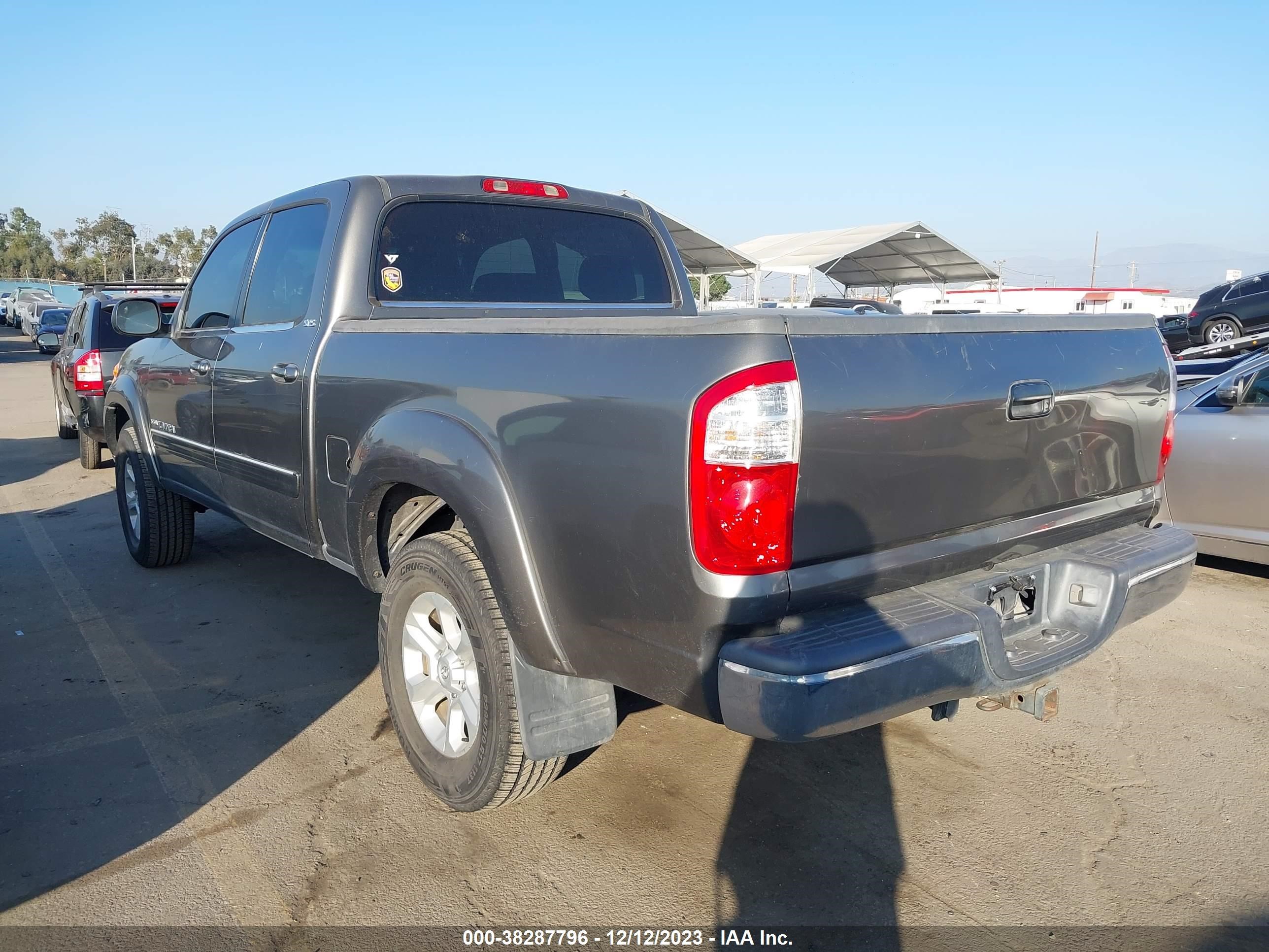 Photo 2 VIN: 5TBET34134S455793 - TOYOTA TUNDRA 