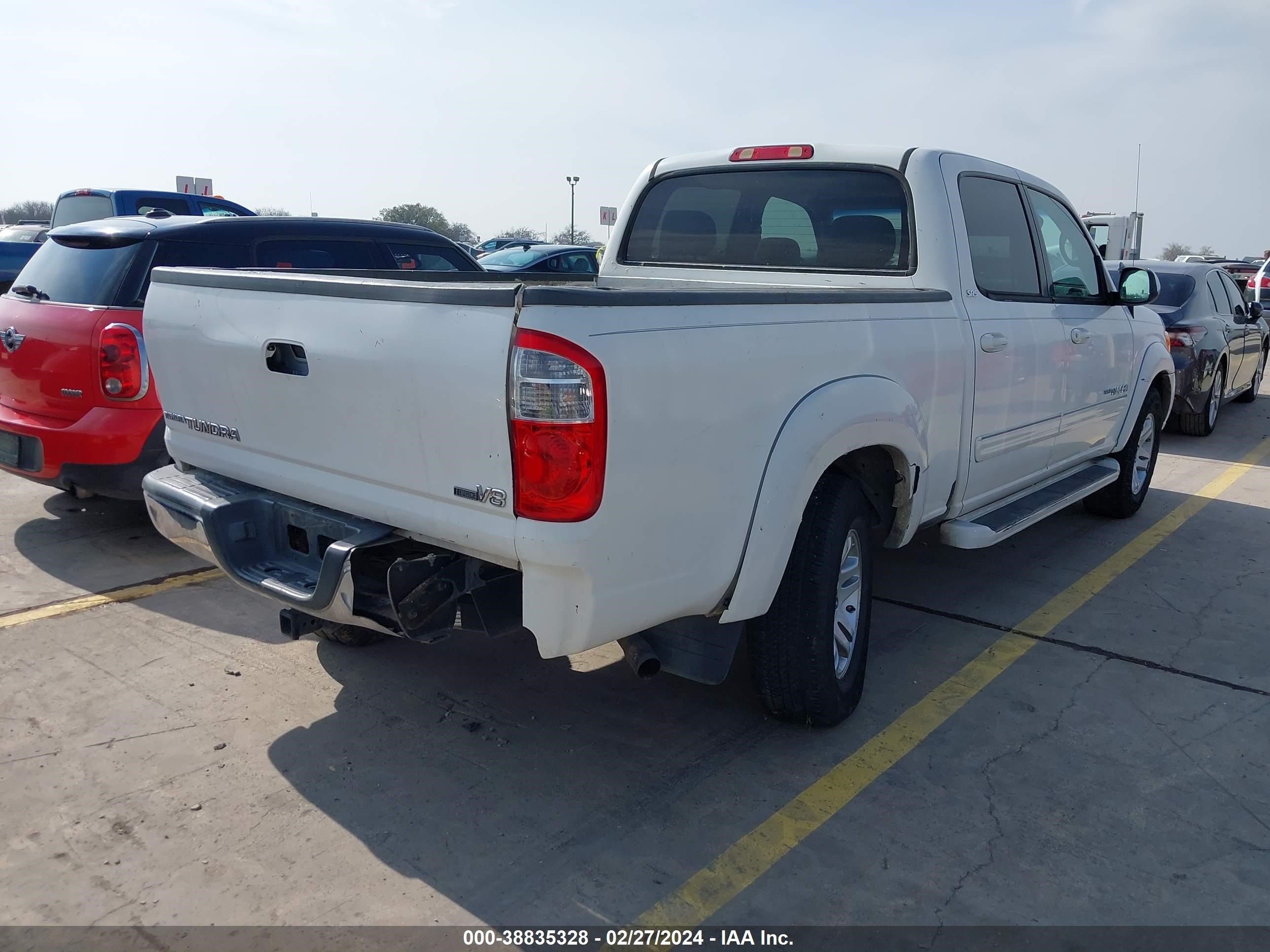 Photo 3 VIN: 5TBET34135S463166 - TOYOTA TUNDRA 