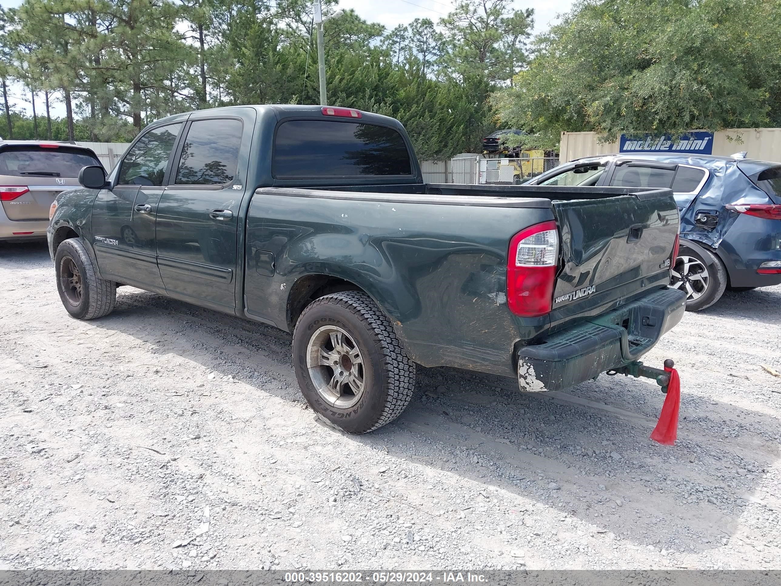 Photo 2 VIN: 5TBET34136S561759 - TOYOTA TUNDRA 