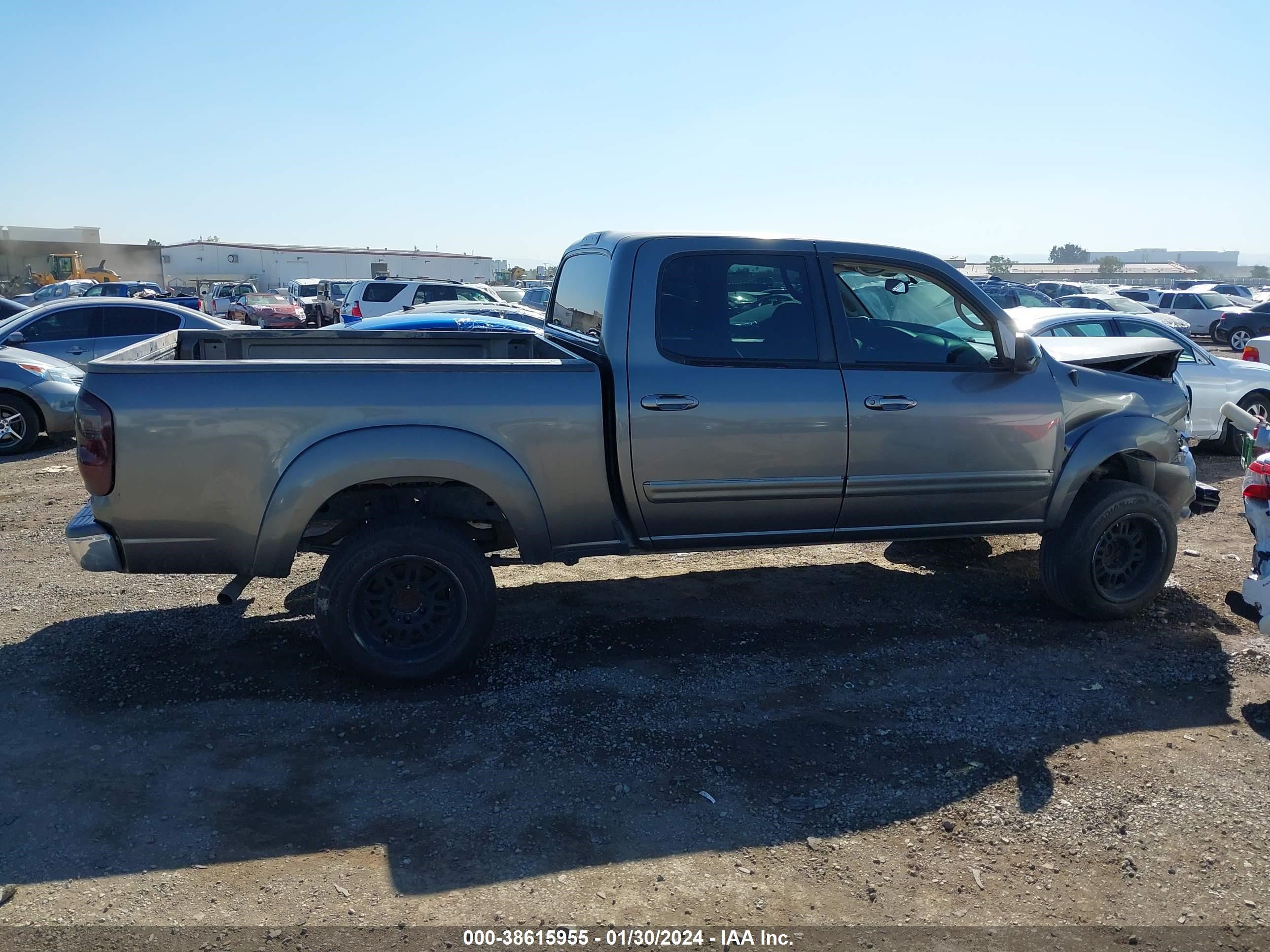 Photo 12 VIN: 5TBET34144S461408 - TOYOTA TUNDRA 