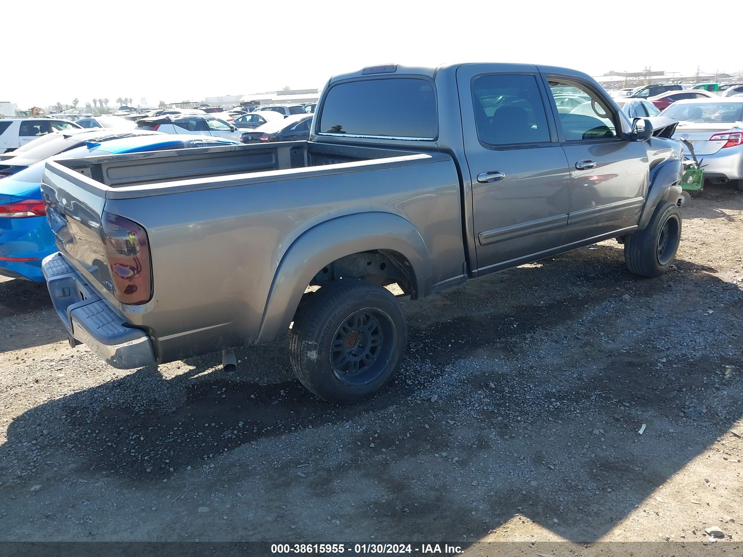 Photo 3 VIN: 5TBET34144S461408 - TOYOTA TUNDRA 