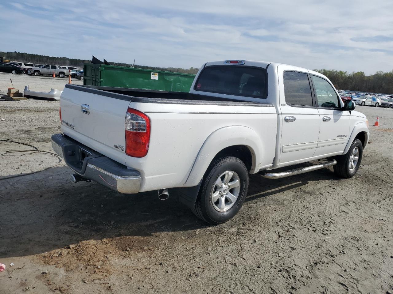 Photo 2 VIN: 5TBET34156S507735 - TOYOTA TUNDRA 