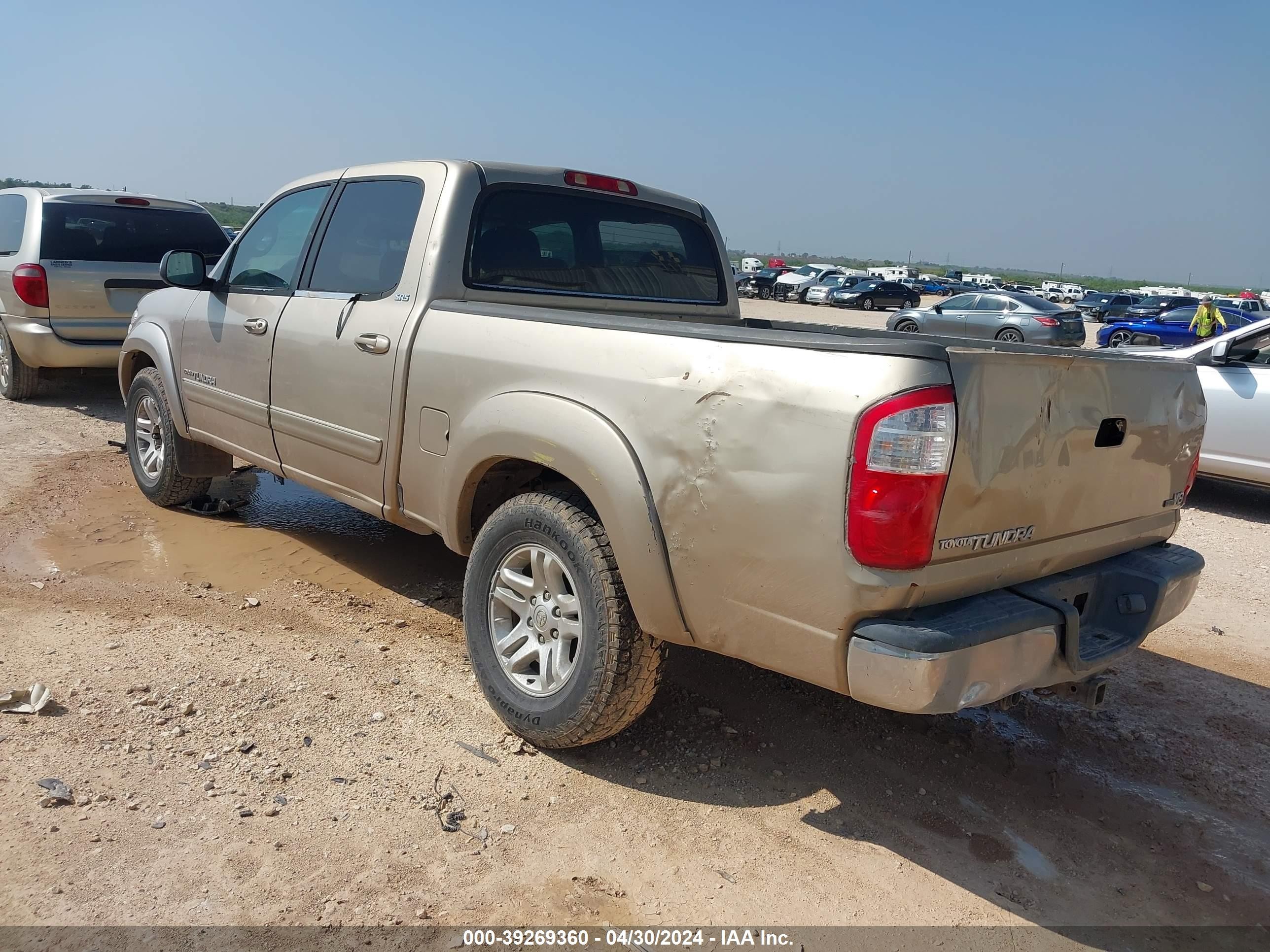 Photo 2 VIN: 5TBET34164S438602 - TOYOTA TUNDRA 