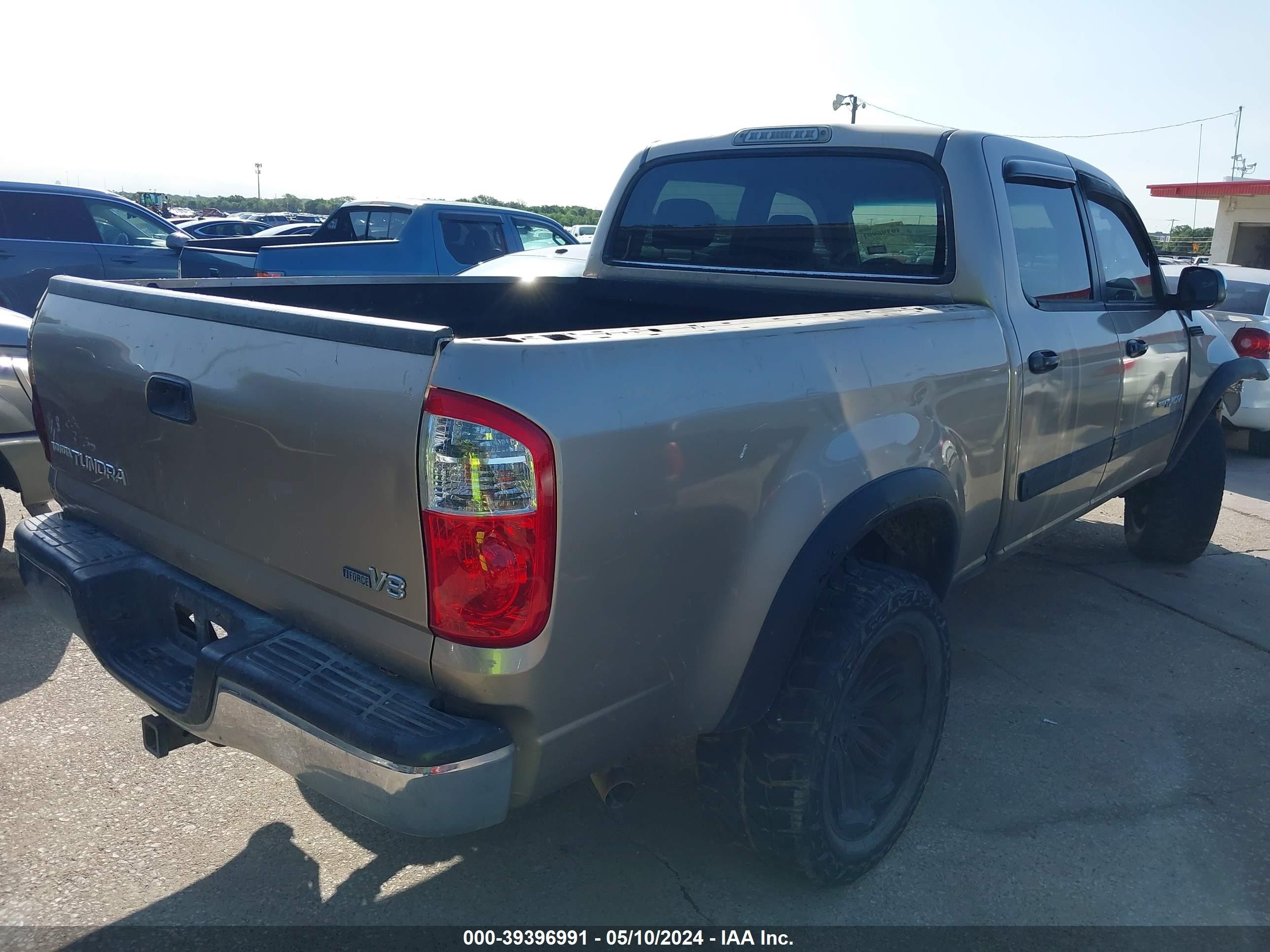 Photo 3 VIN: 5TBET34165S484903 - TOYOTA TUNDRA 