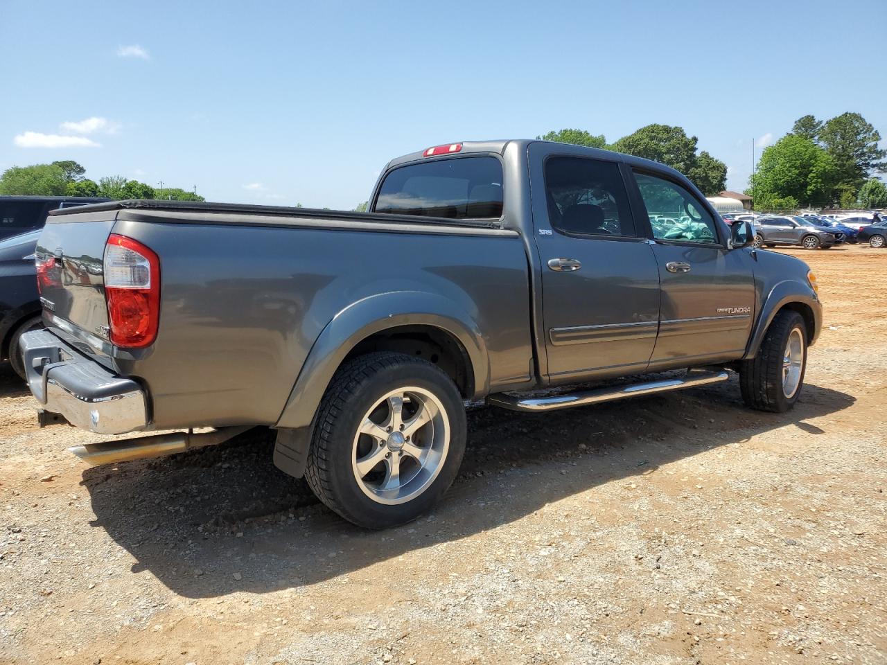 Photo 2 VIN: 5TBET34184S433997 - TOYOTA TUNDRA 