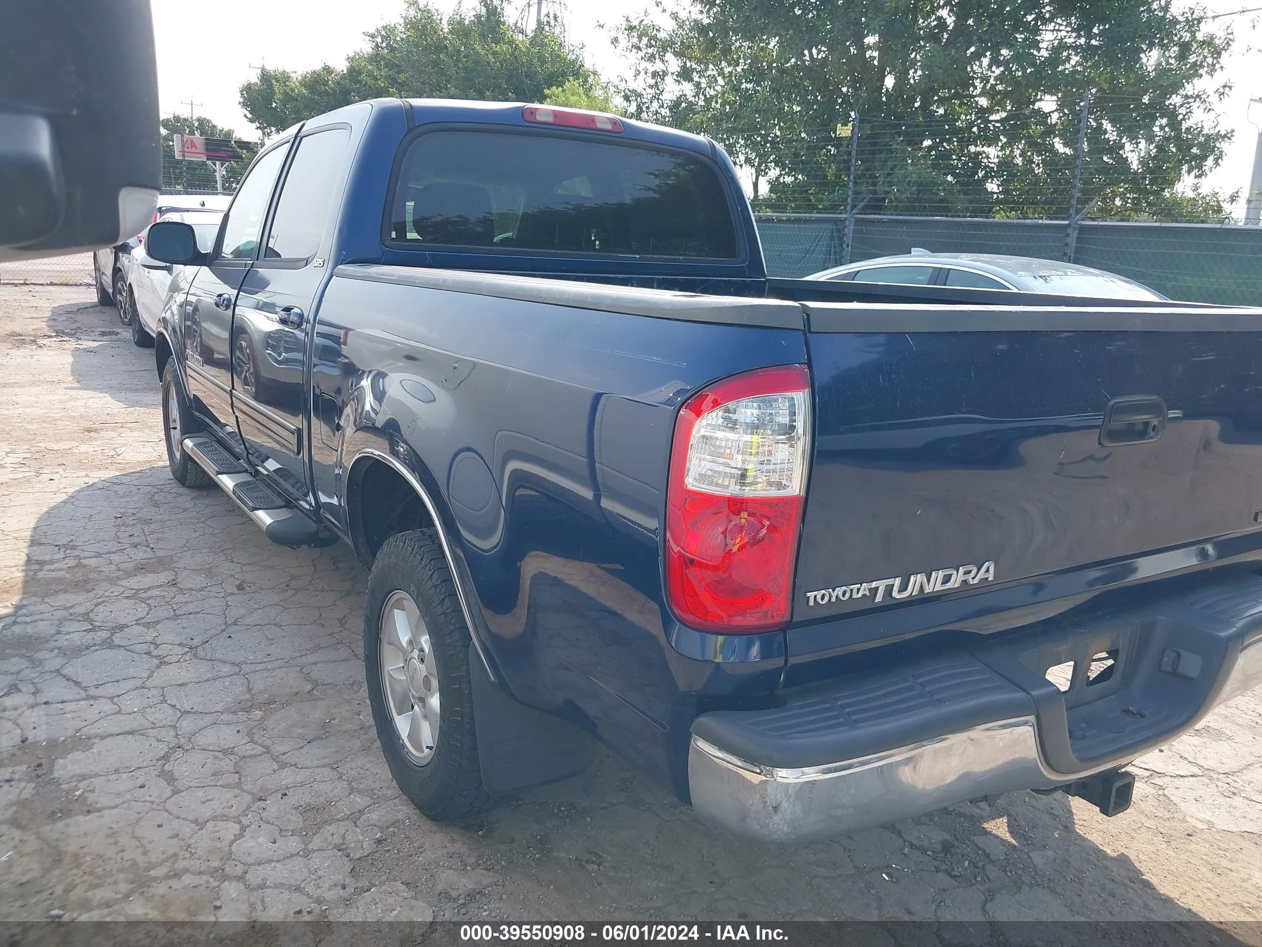 Photo 2 VIN: 5TBET34184S436527 - TOYOTA TUNDRA 