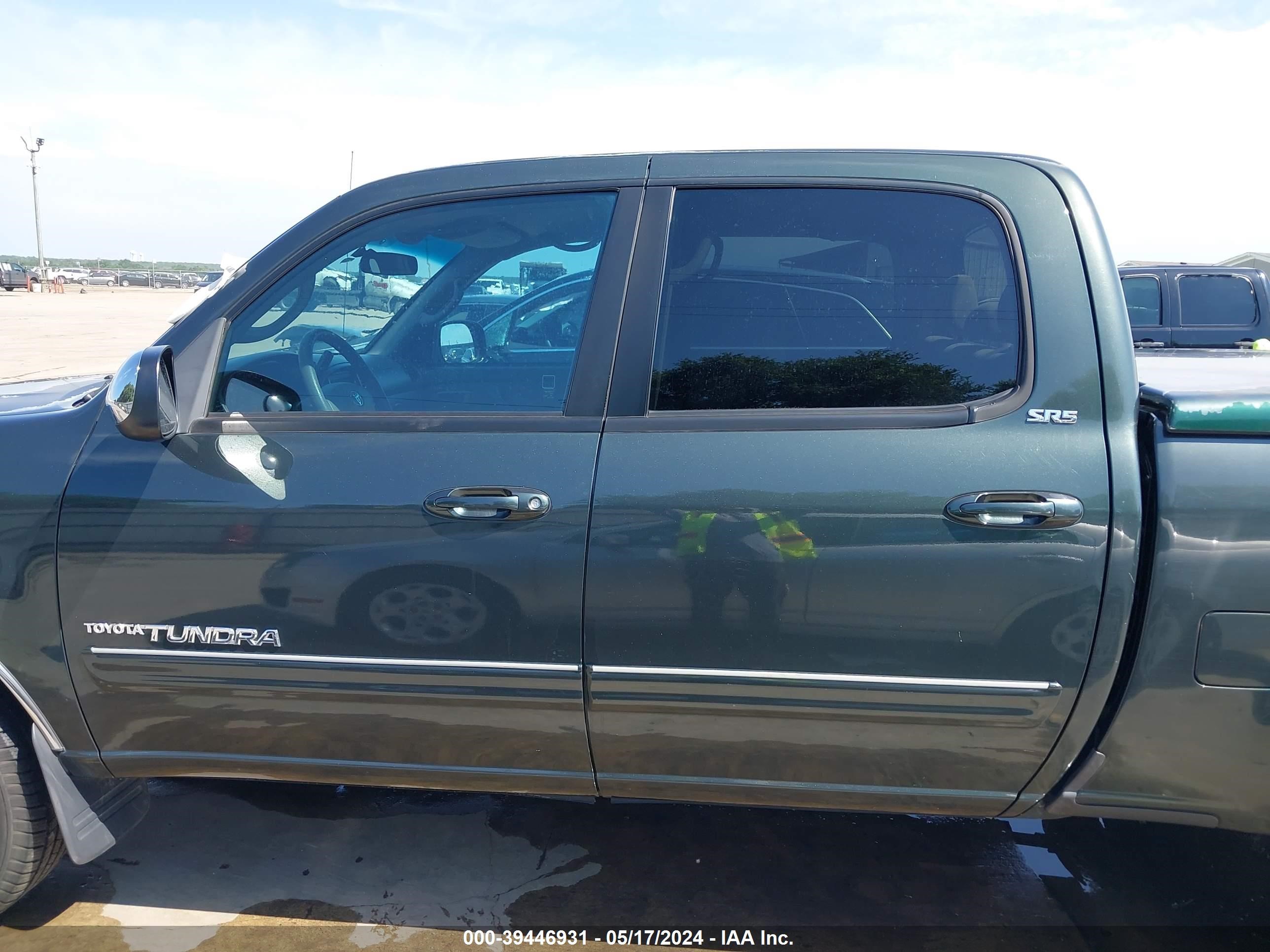 Photo 13 VIN: 5TBET34185S483123 - TOYOTA TUNDRA 