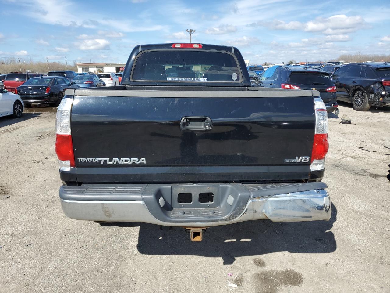 Photo 5 VIN: 5TBET34194S433832 - TOYOTA TUNDRA 