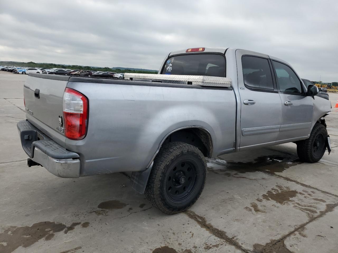 Photo 2 VIN: 5TBET34196S522562 - TOYOTA TUNDRA 