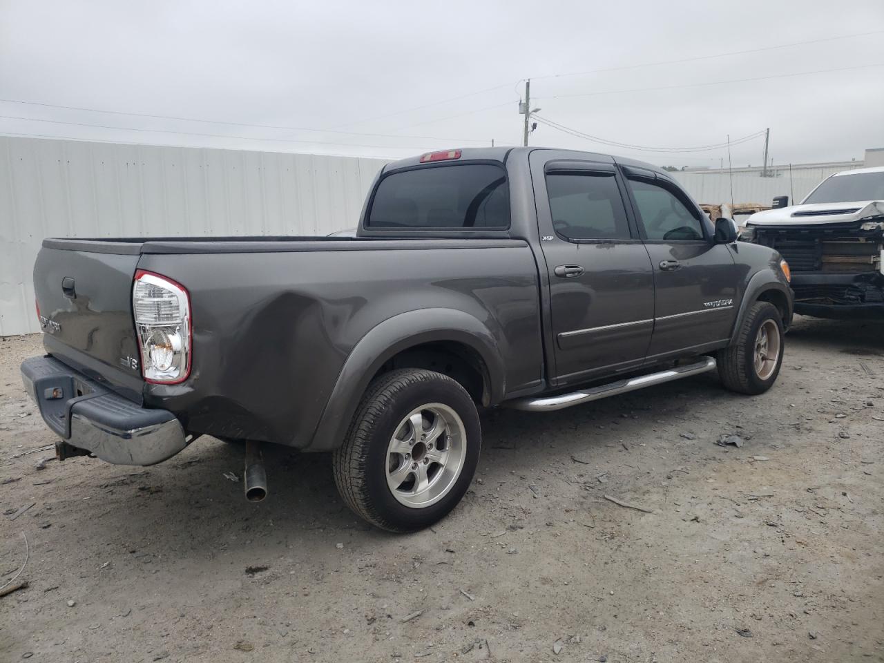 Photo 2 VIN: 5TBET341X6S502143 - TOYOTA TUNDRA 