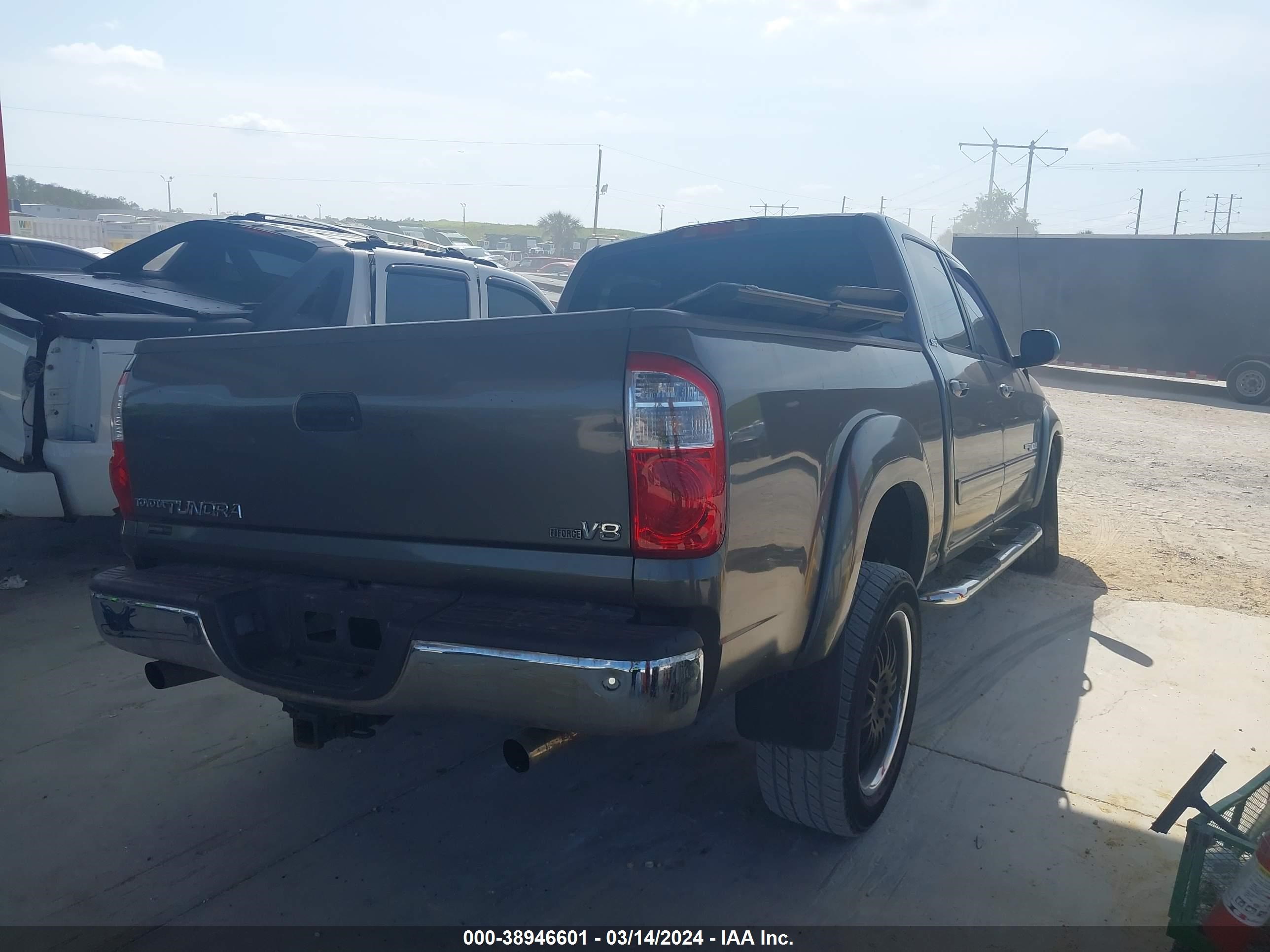 Photo 3 VIN: 5TBET341X6S550922 - TOYOTA TUNDRA 