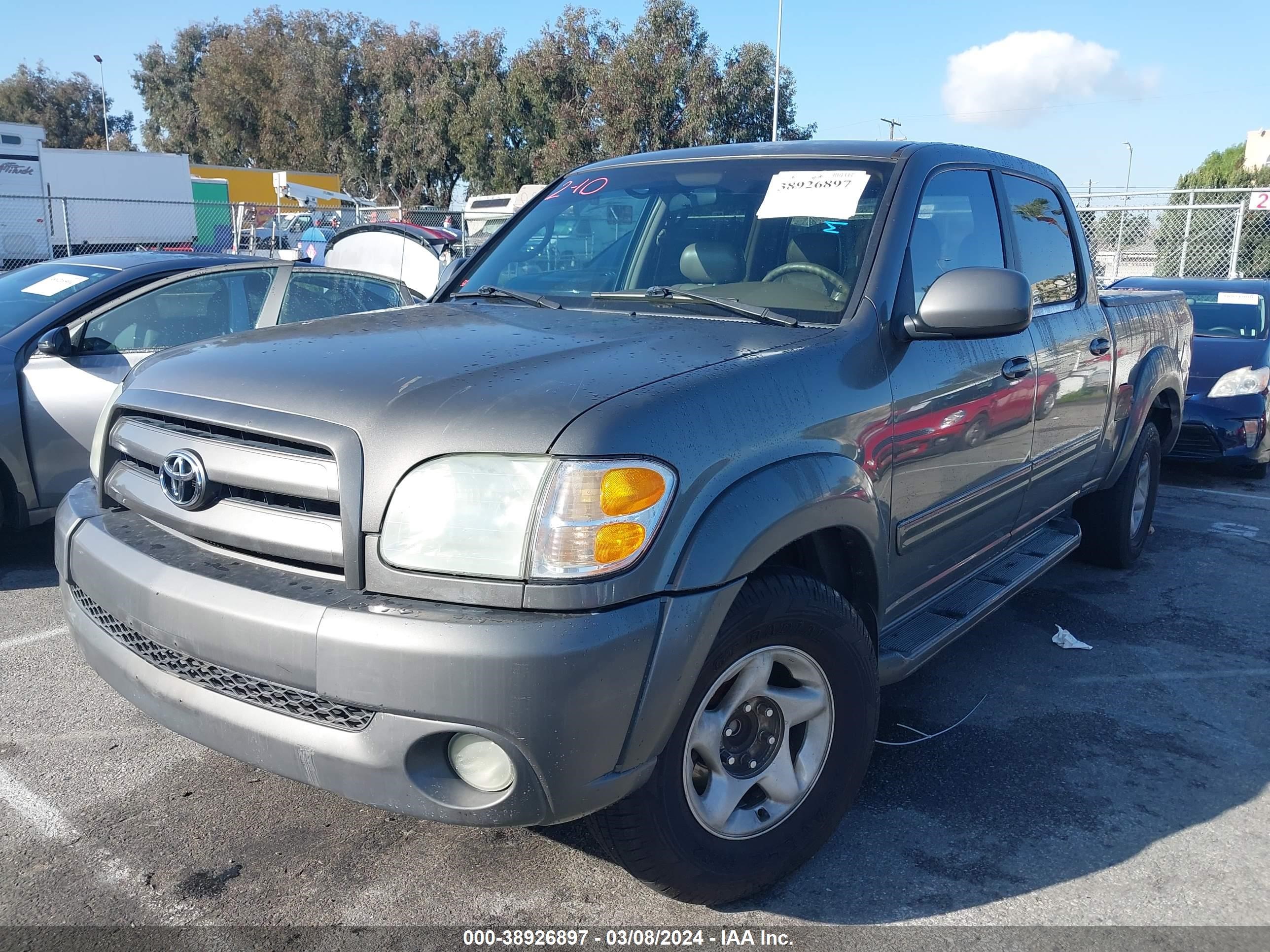 Photo 2 VIN: 5TBET38124S448649 - TOYOTA TUNDRA 