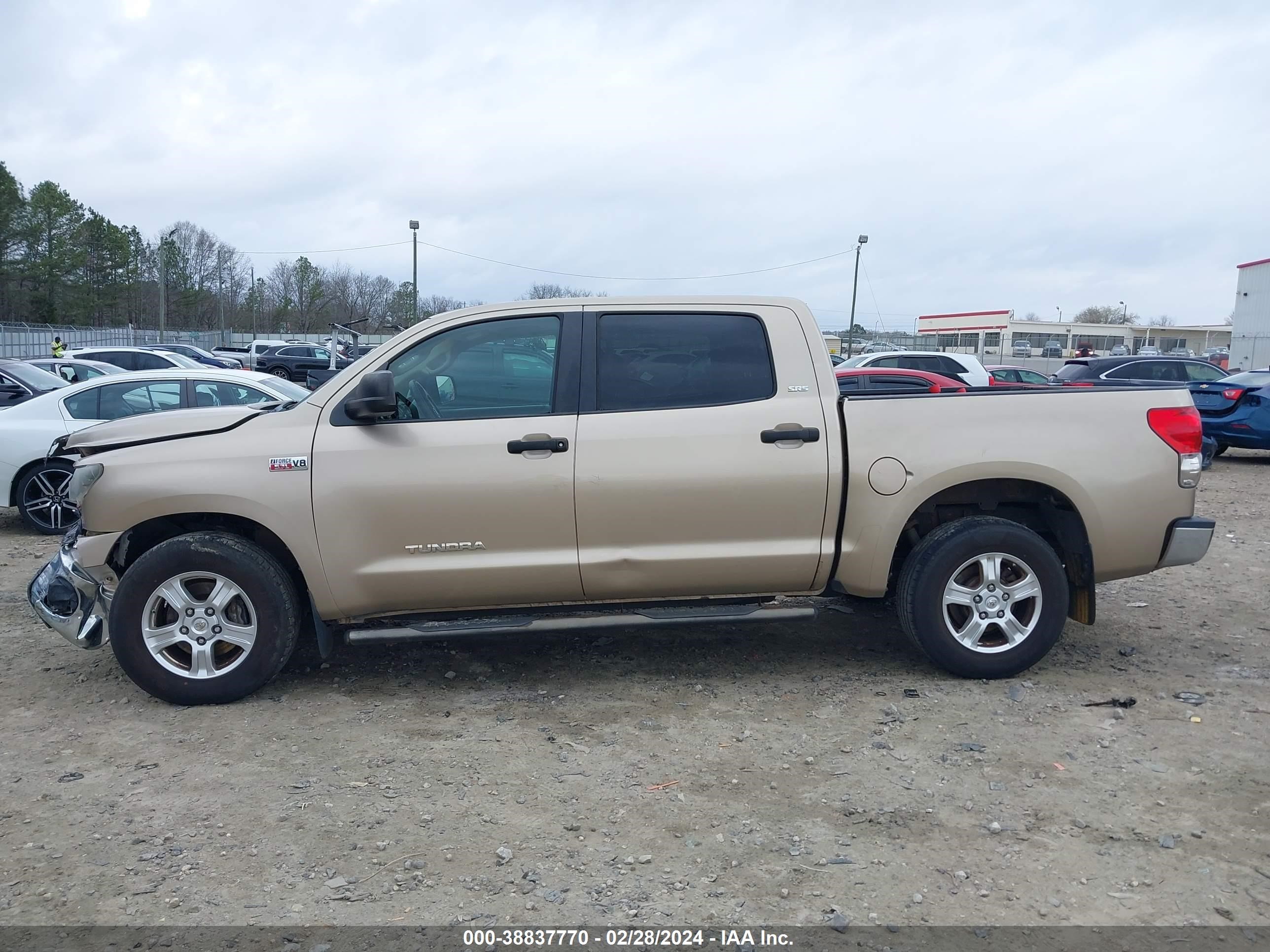 Photo 13 VIN: 5TBEV54137S455657 - TOYOTA TUNDRA 