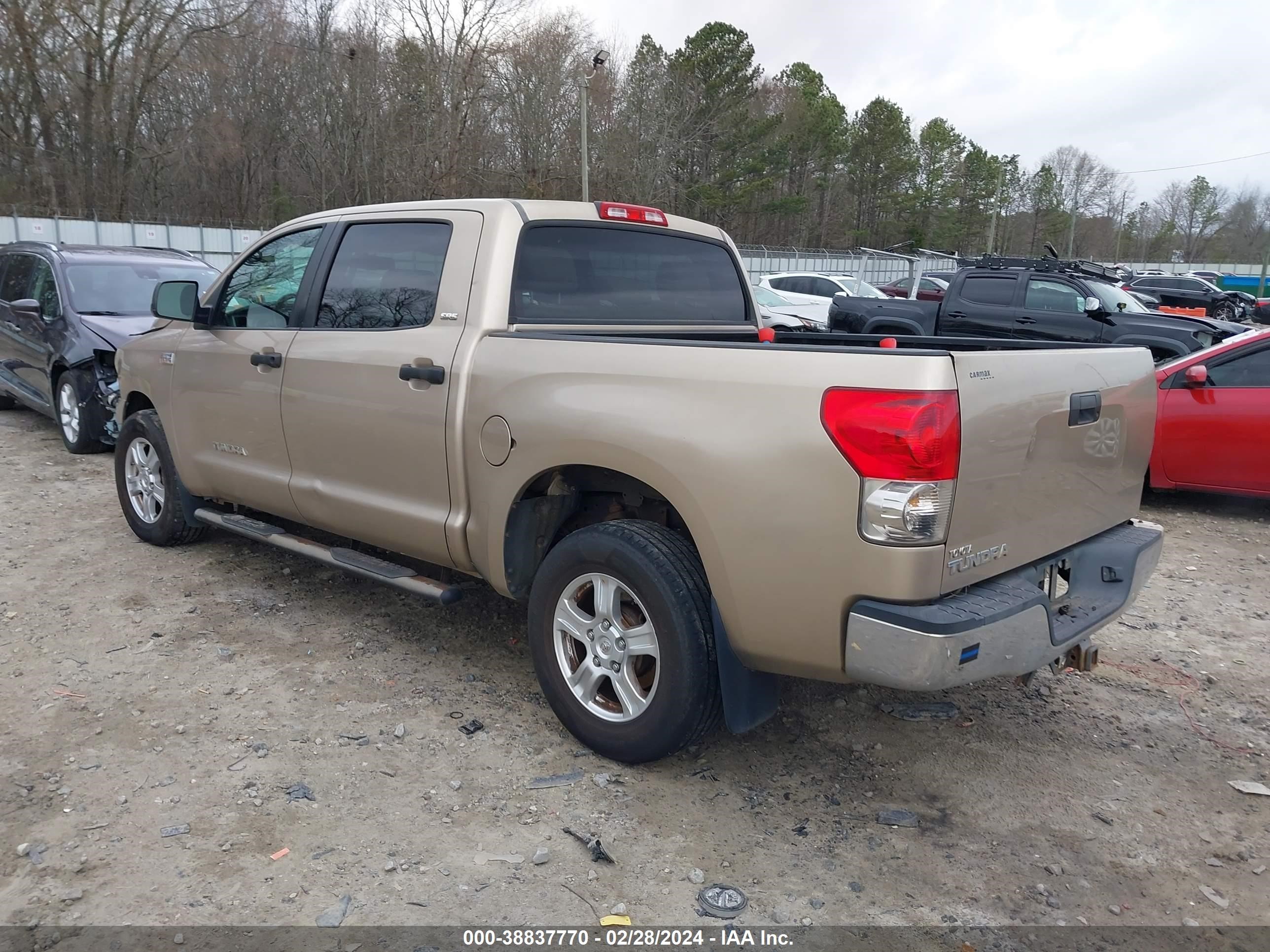 Photo 2 VIN: 5TBEV54137S455657 - TOYOTA TUNDRA 