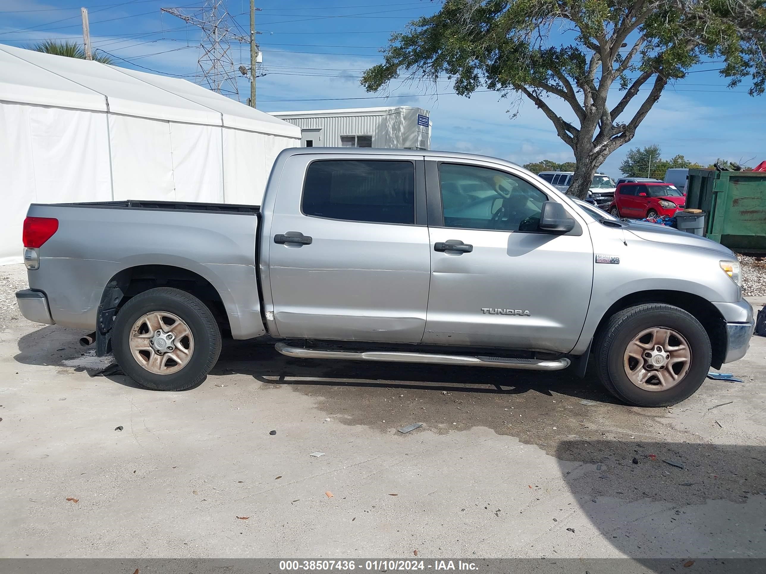 Photo 12 VIN: 5TBEV54148S477880 - TOYOTA TUNDRA 