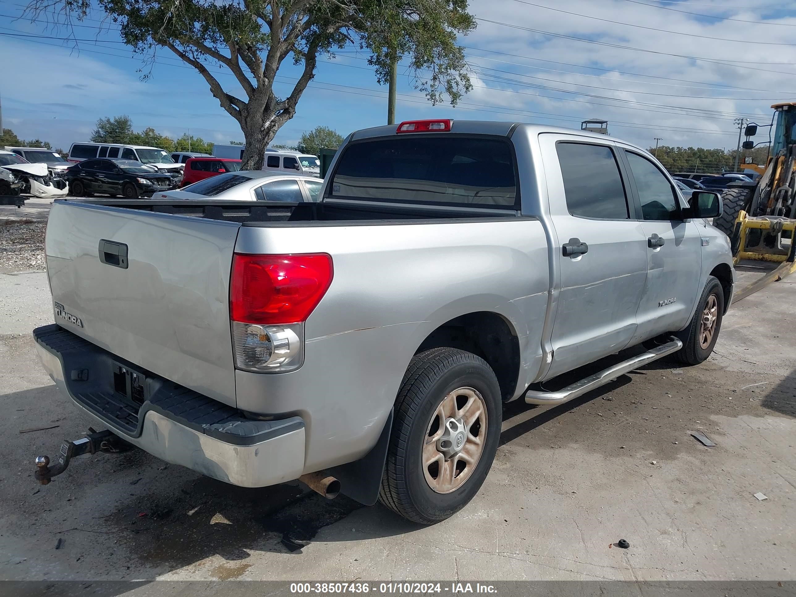 Photo 3 VIN: 5TBEV54148S477880 - TOYOTA TUNDRA 