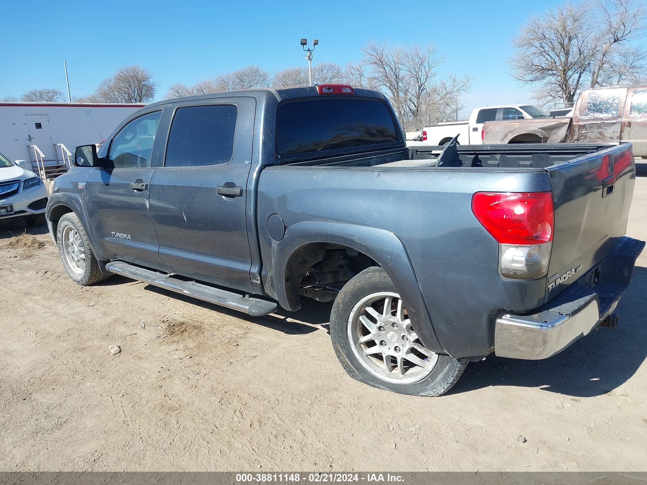 Photo 2 VIN: 5TBEV54167S466281 - TOYOTA TUNDRA 