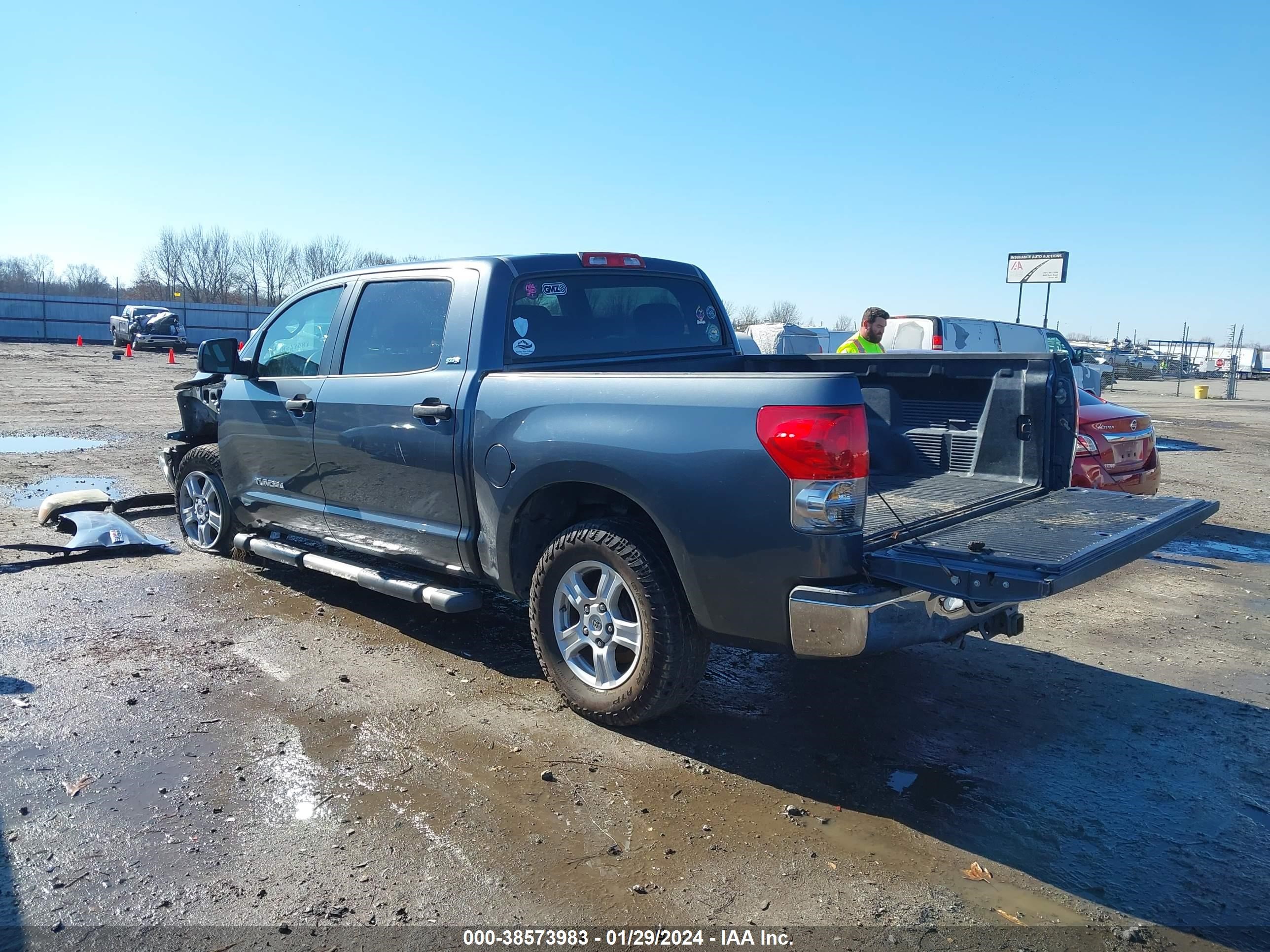 Photo 2 VIN: 5TBEV54177S466273 - TOYOTA TUNDRA 