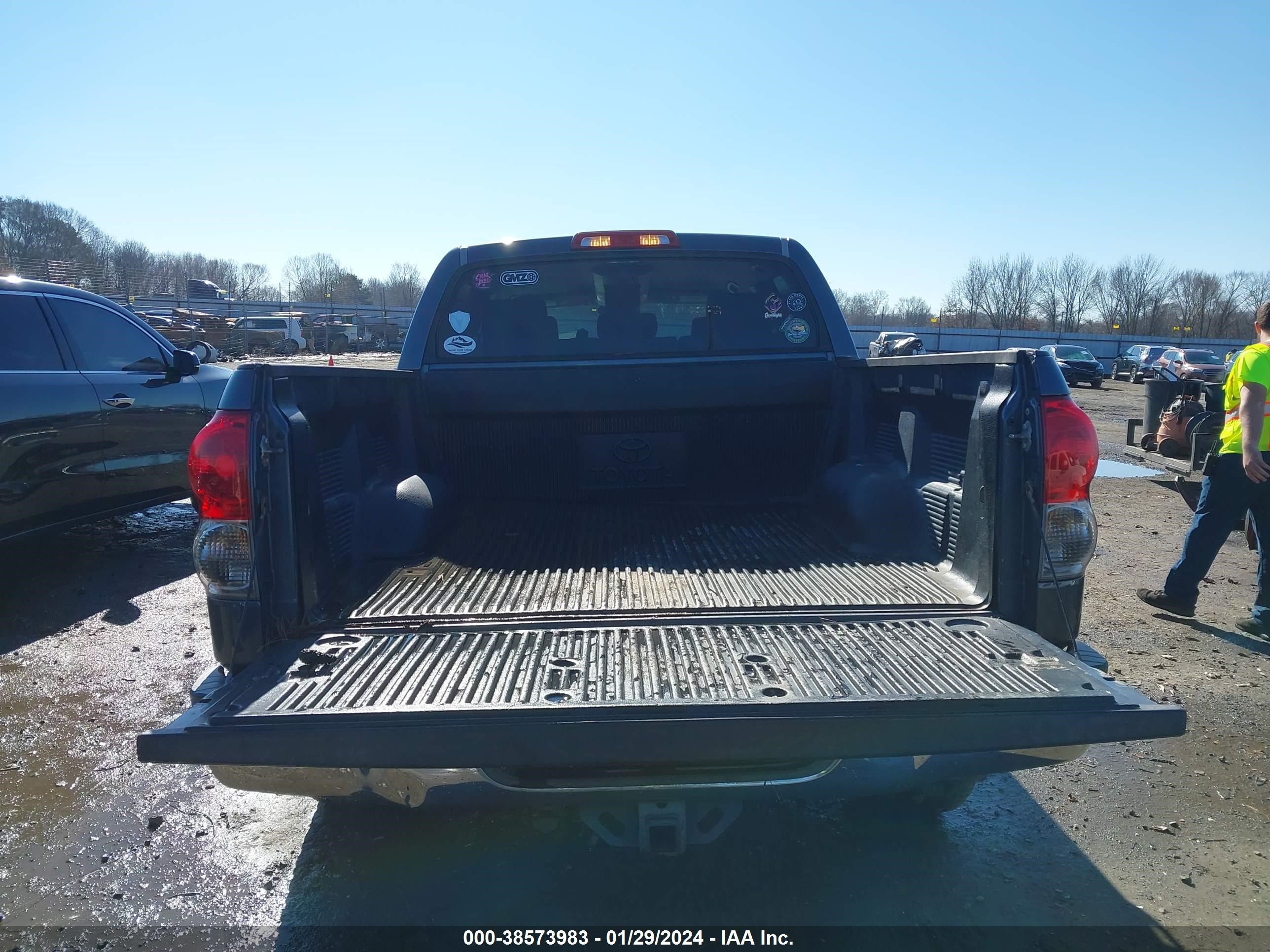 Photo 7 VIN: 5TBEV54177S466273 - TOYOTA TUNDRA 