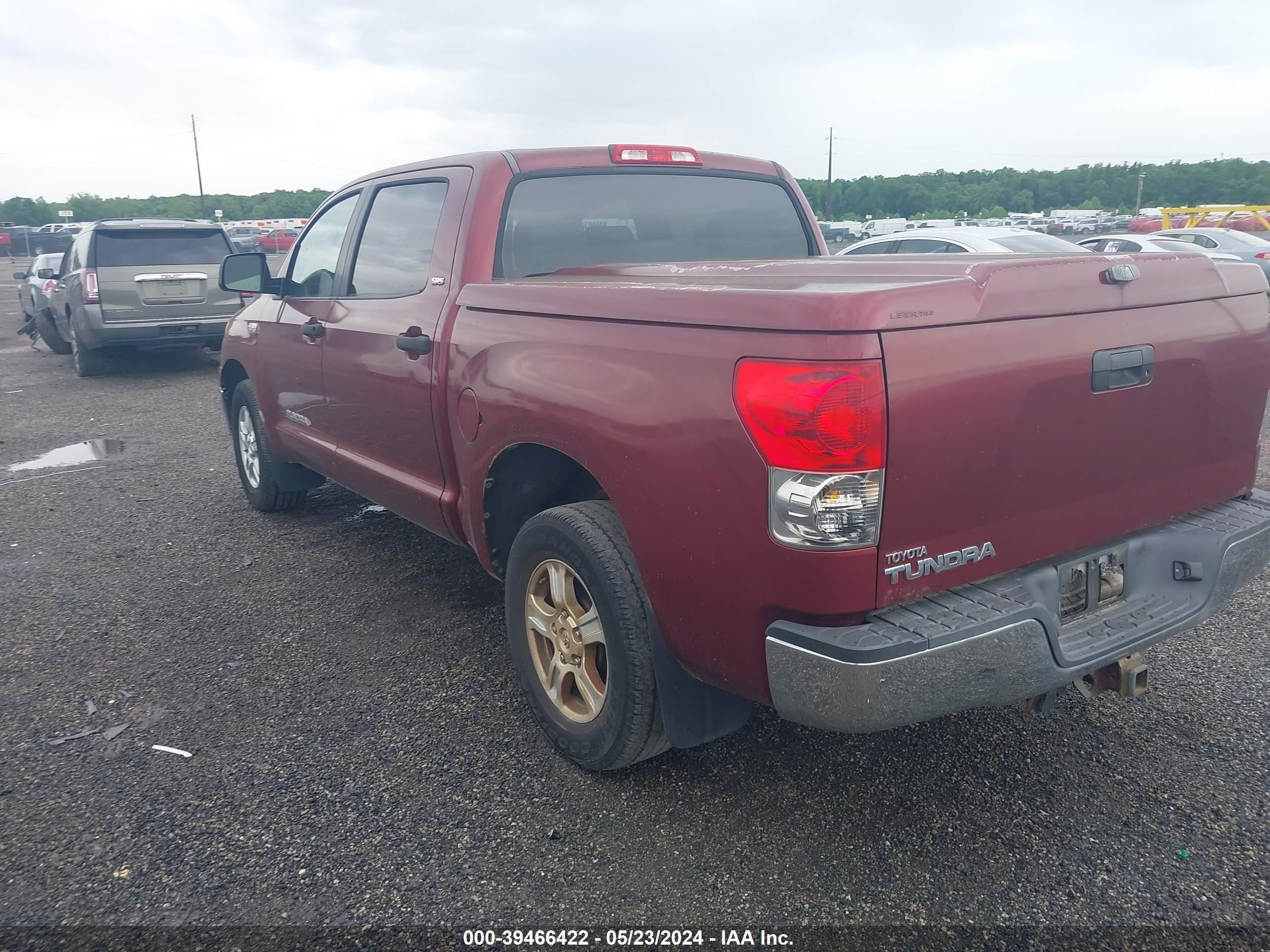 Photo 2 VIN: 5TBEV54188S475159 - TOYOTA TUNDRA 