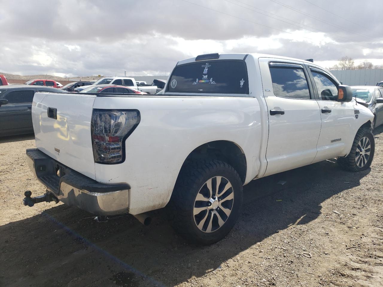 Photo 2 VIN: 5TBEV541X7S456059 - TOYOTA TUNDRA 