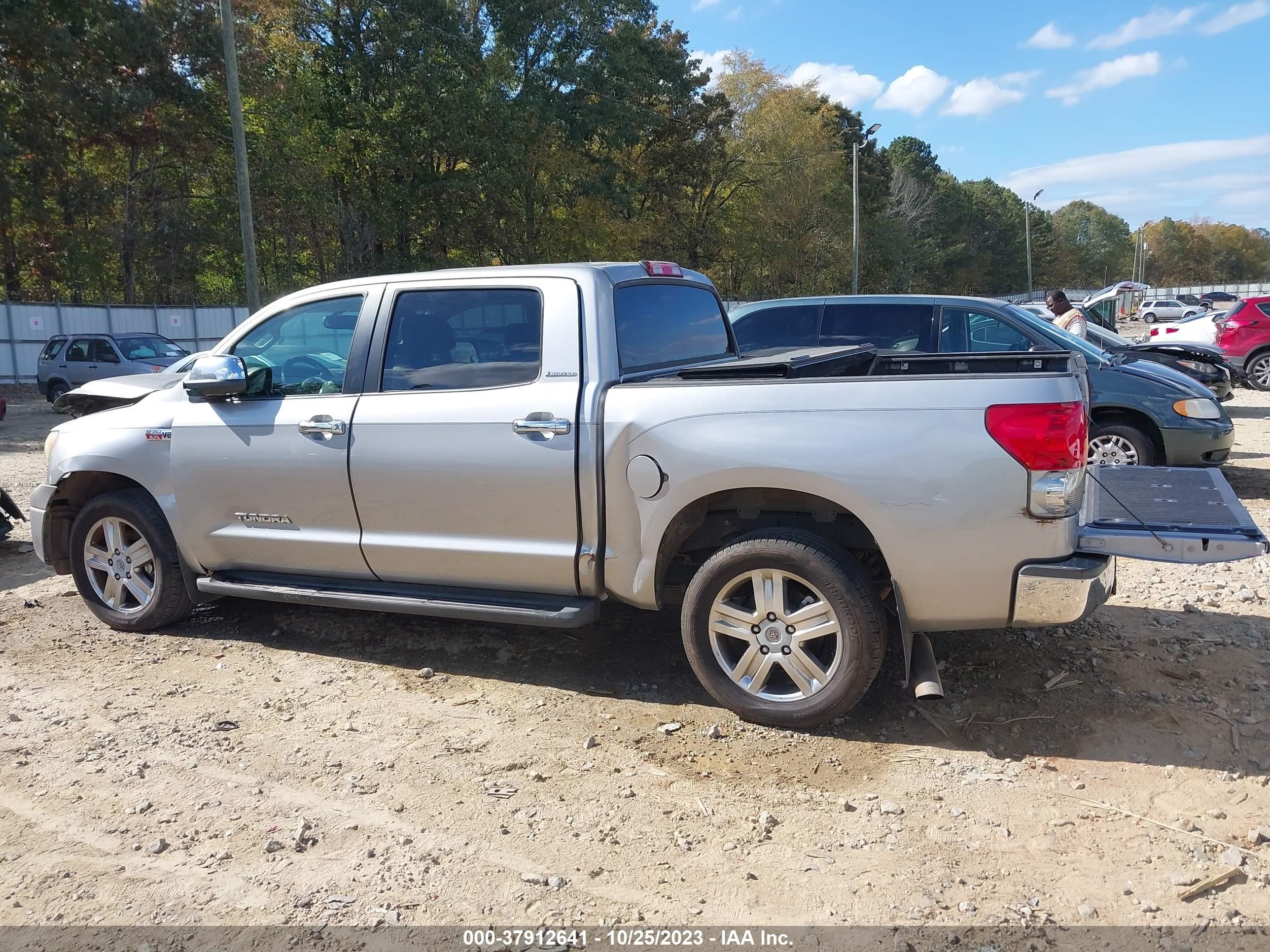 Photo 14 VIN: 5TBEV58157S456478 - TOYOTA TUNDRA 