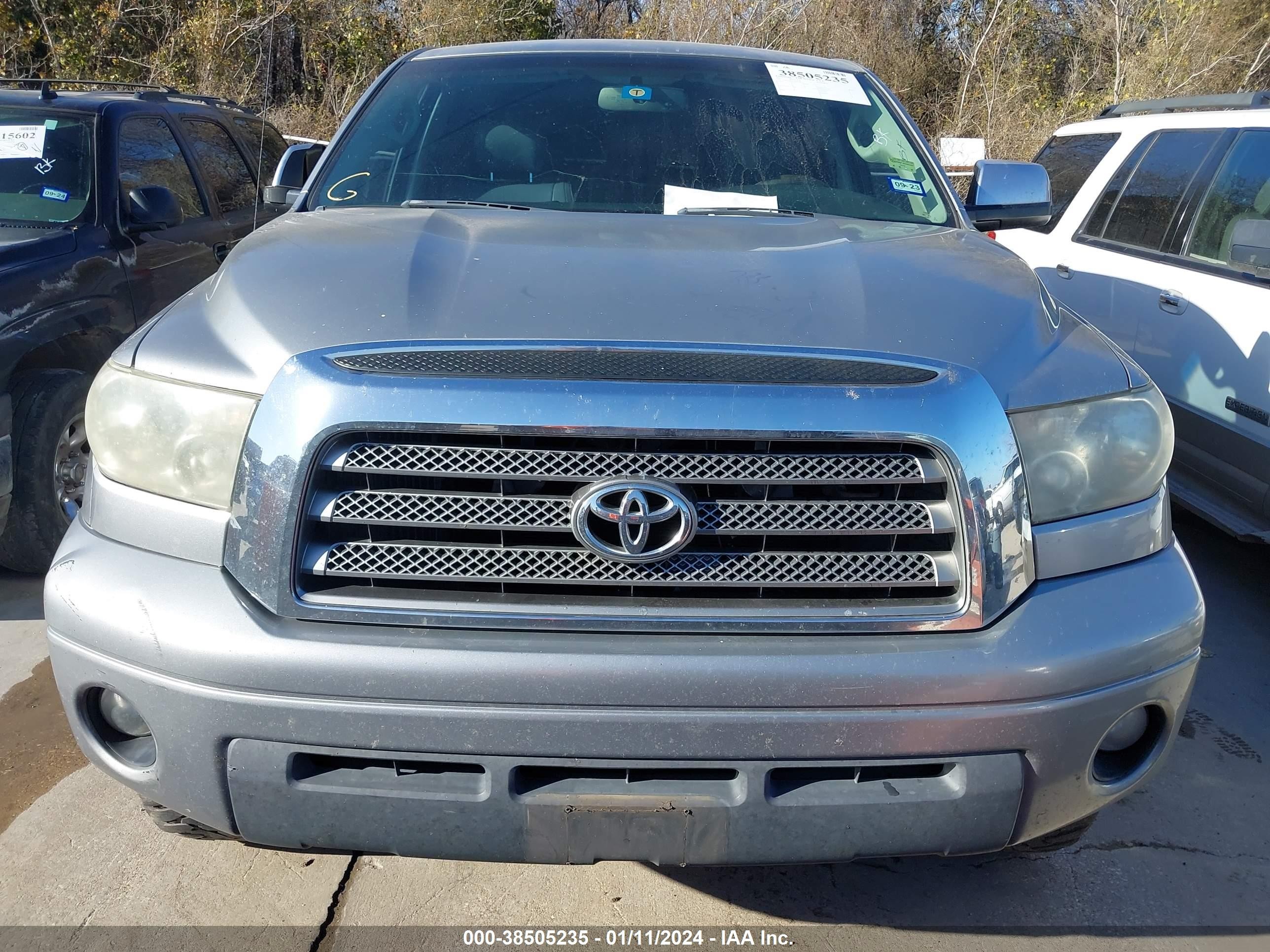 Photo 11 VIN: 5TBEV58157S467318 - TOYOTA TUNDRA 