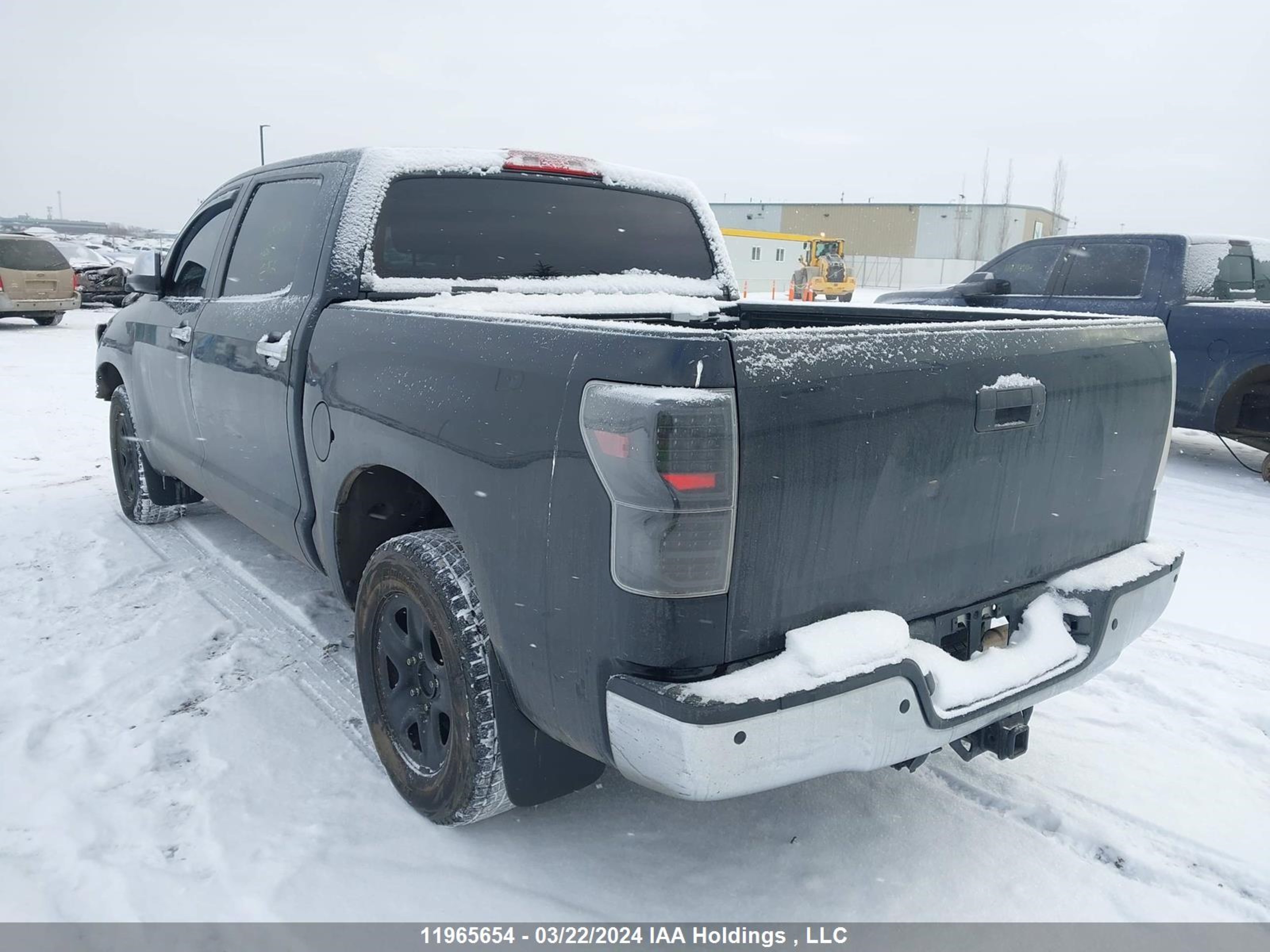 Photo 2 VIN: 5TBEV581X8S479370 - TOYOTA TUNDRA 