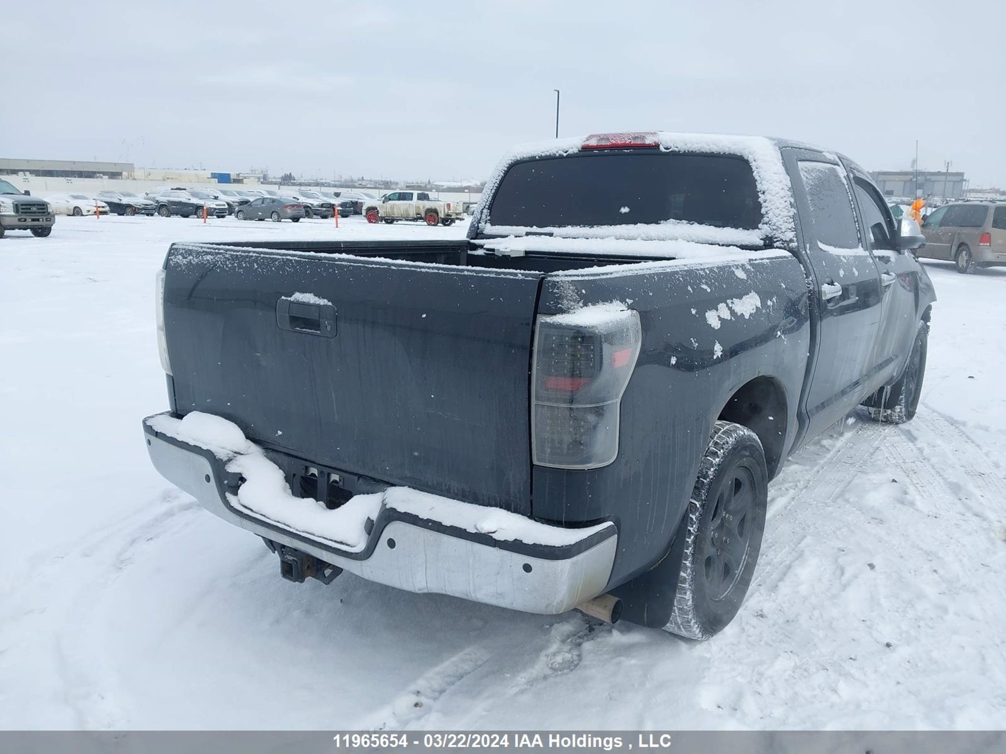 Photo 3 VIN: 5TBEV581X8S479370 - TOYOTA TUNDRA 