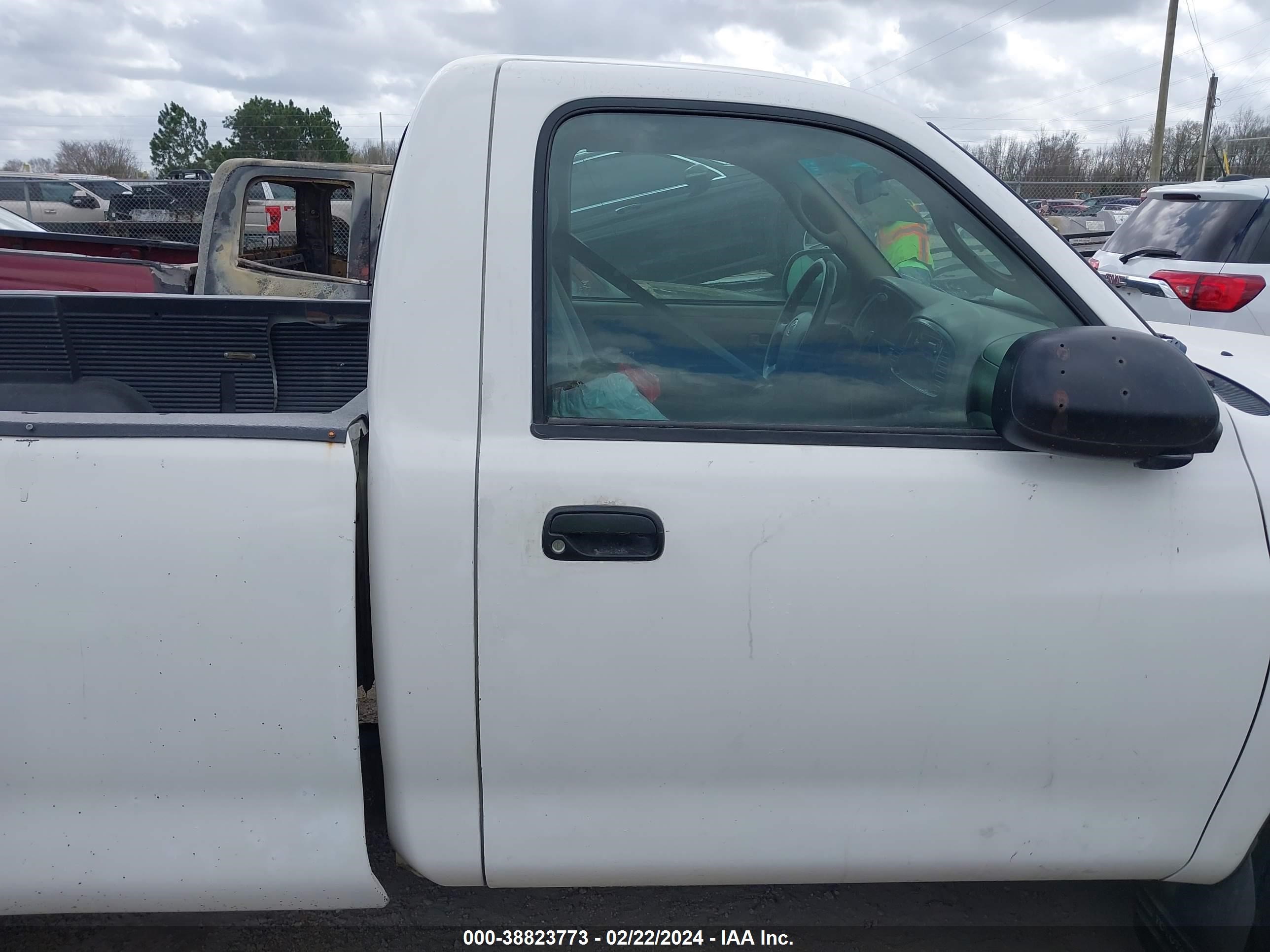 Photo 13 VIN: 5TBJN32153S335679 - TOYOTA TUNDRA 