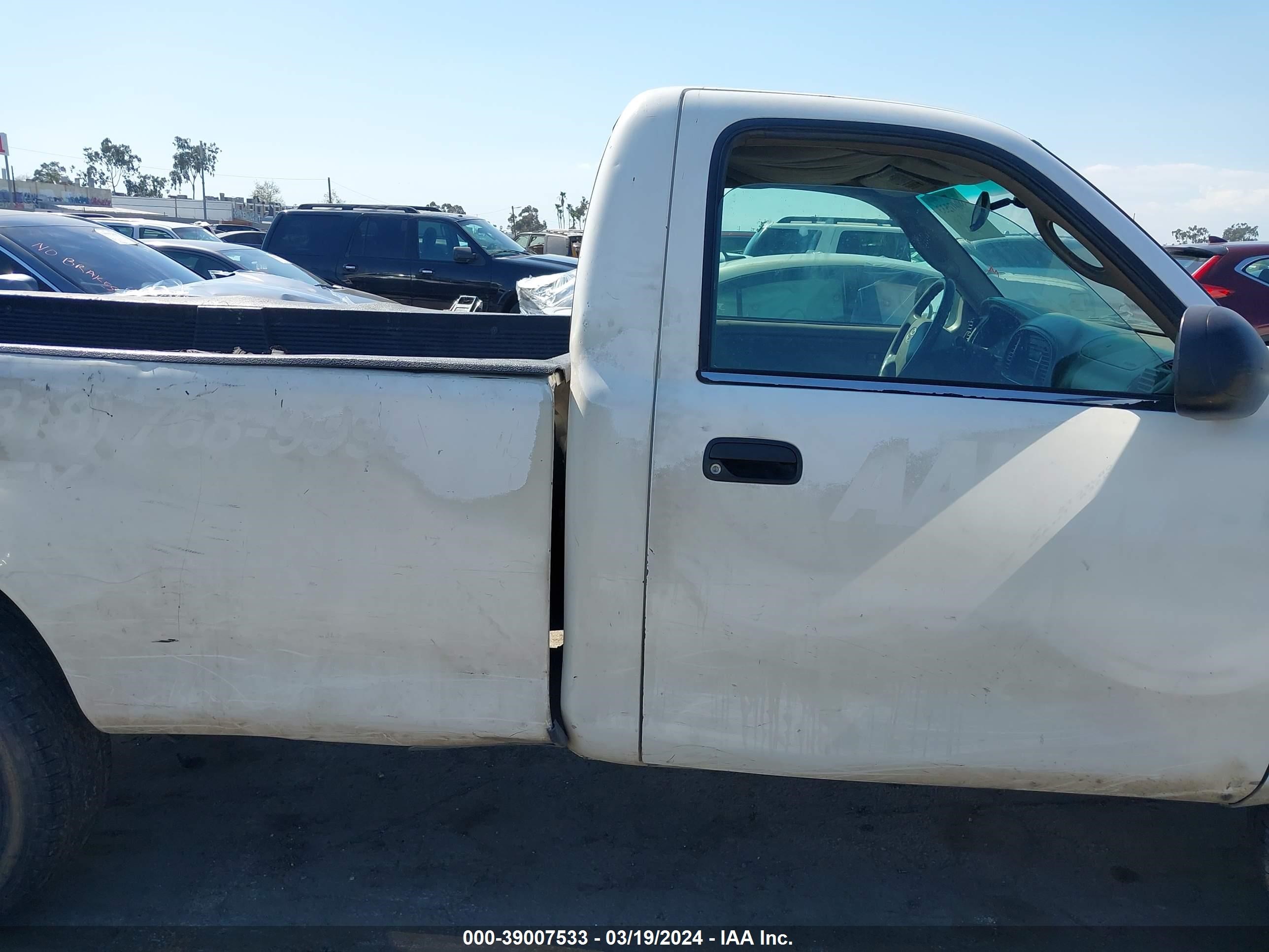 Photo 11 VIN: 5TBJN32193S361718 - TOYOTA TUNDRA 