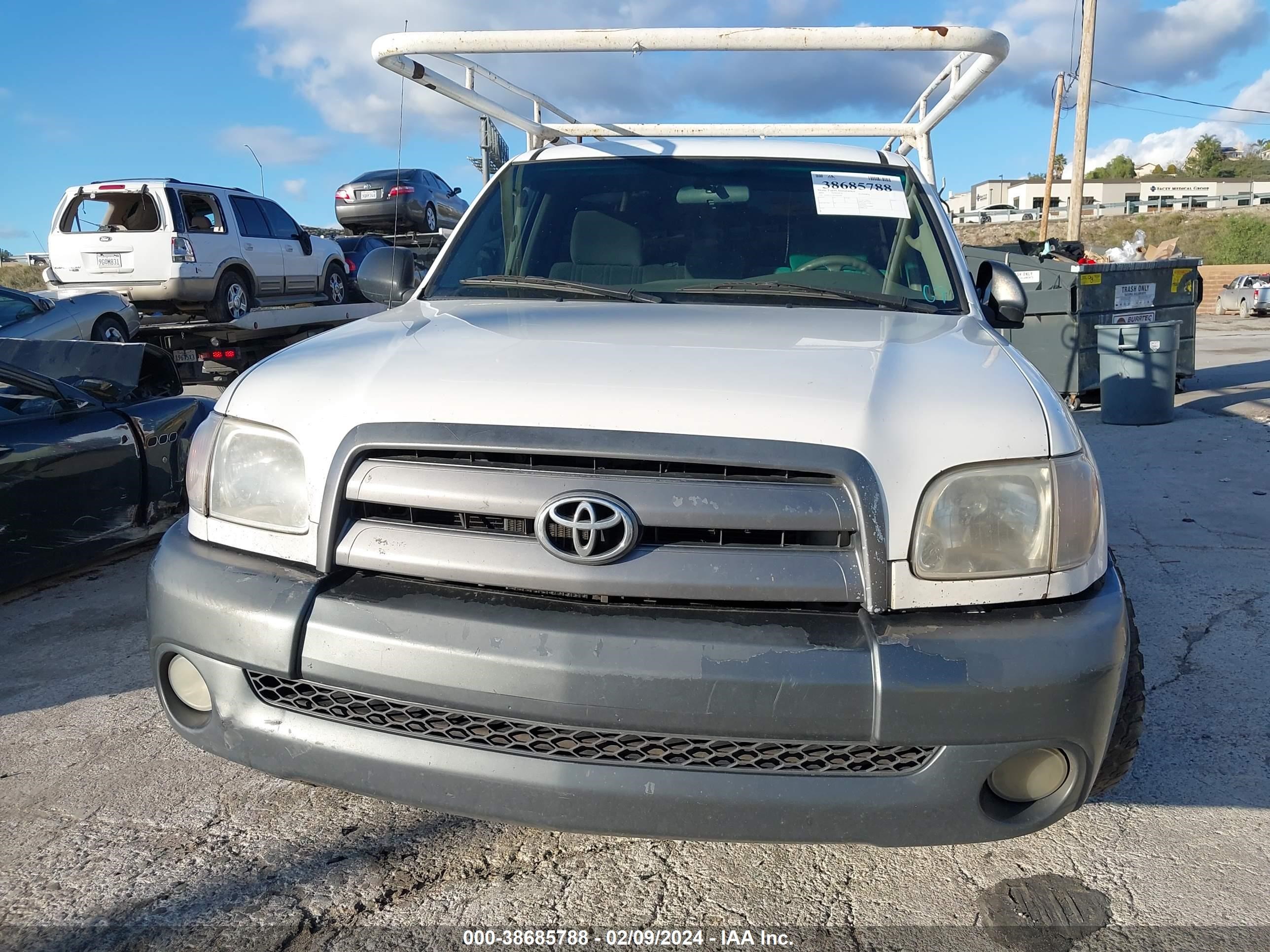 Photo 11 VIN: 5TBJU32195S446208 - TOYOTA TUNDRA 