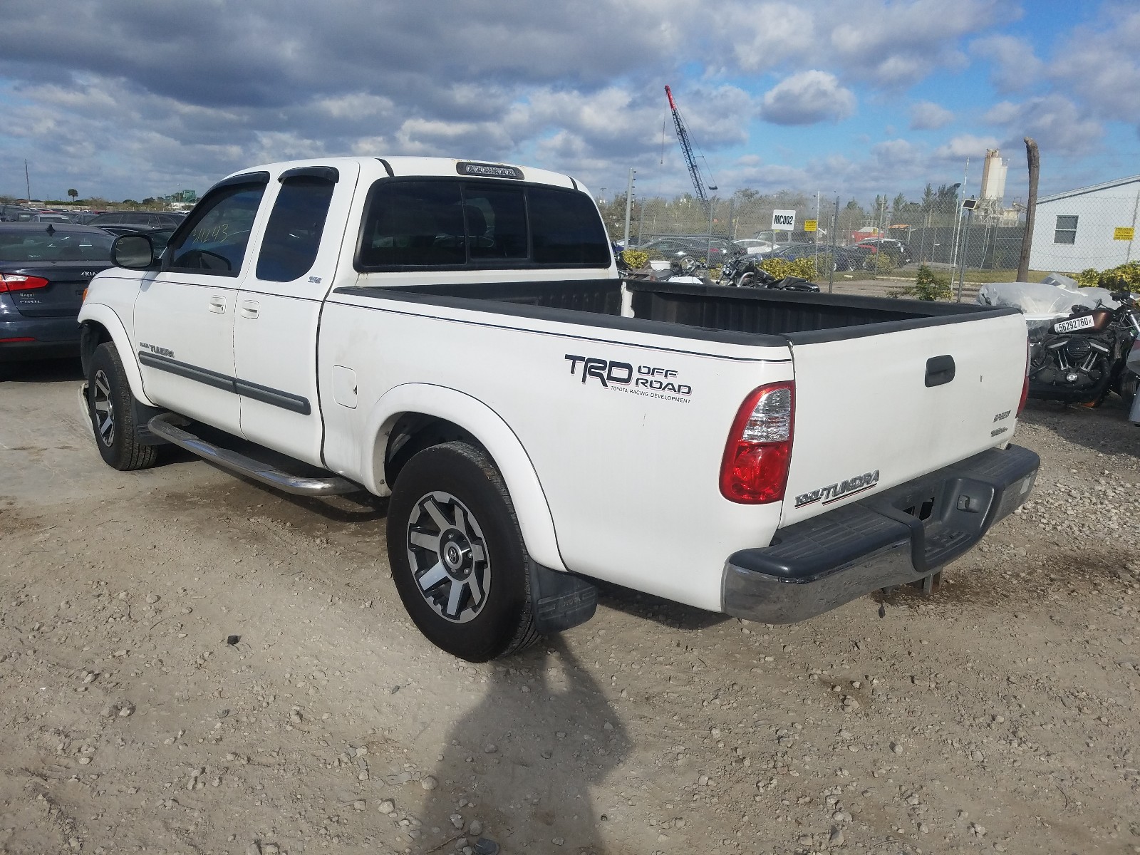 Photo 2 VIN: 5TBRN34174S441763 - TOYOTA TUNDRA ACC 