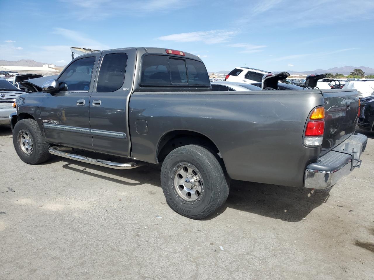 Photo 1 VIN: 5TBRN34184S437446 - TOYOTA TUNDRA 