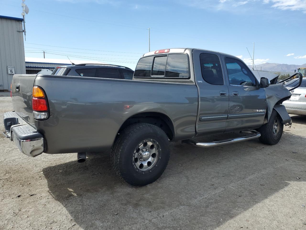 Photo 2 VIN: 5TBRN34184S437446 - TOYOTA TUNDRA 