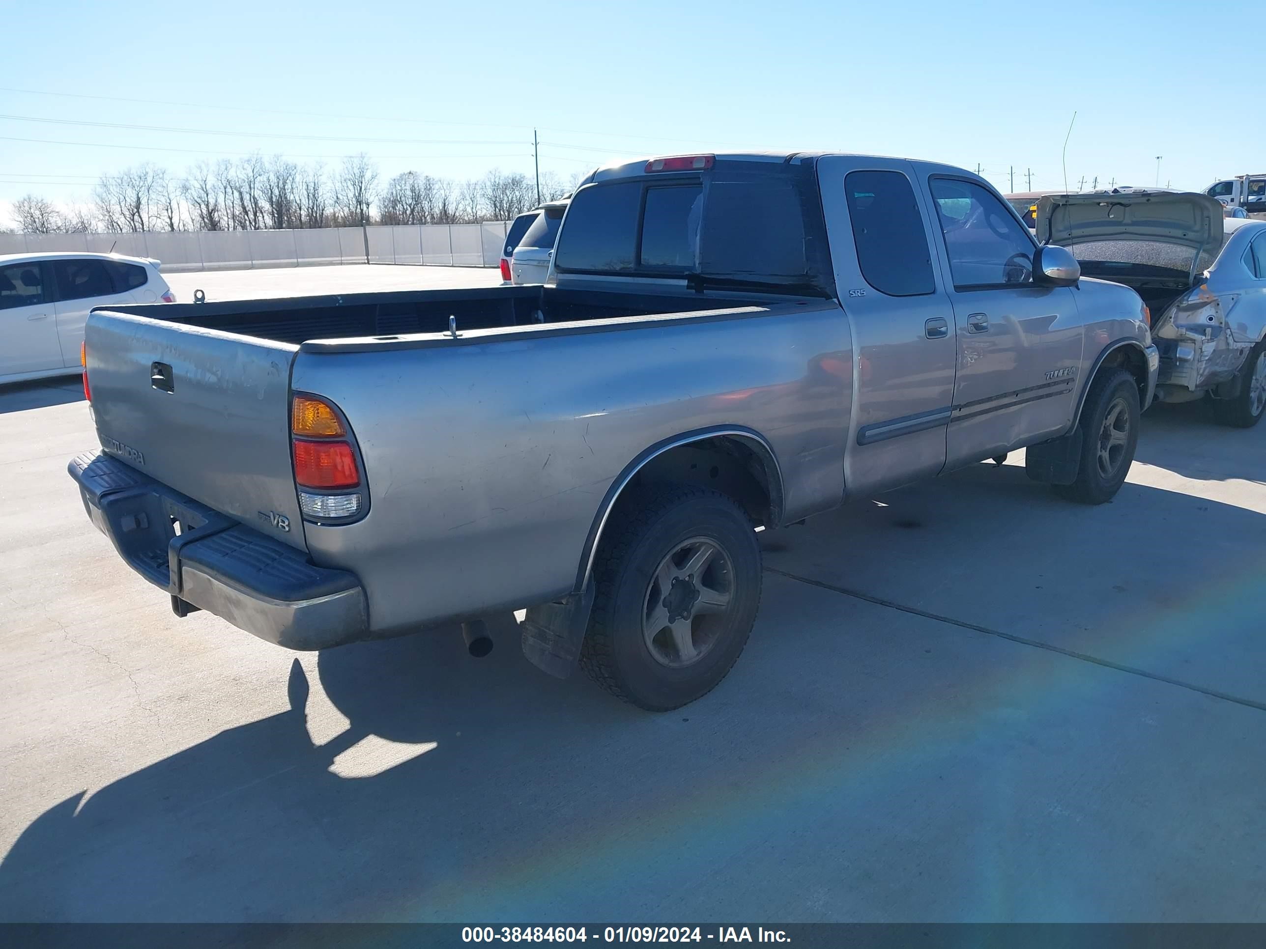 Photo 3 VIN: 5TBRT34103S418698 - TOYOTA TUNDRA 