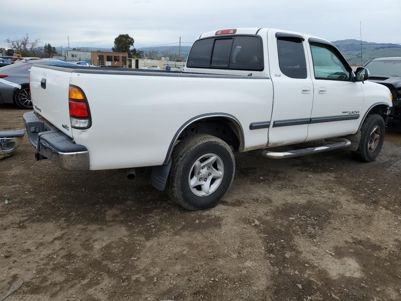 Photo 2 VIN: 5TBRT34112S294987 - TOYOTA TUNDRA 