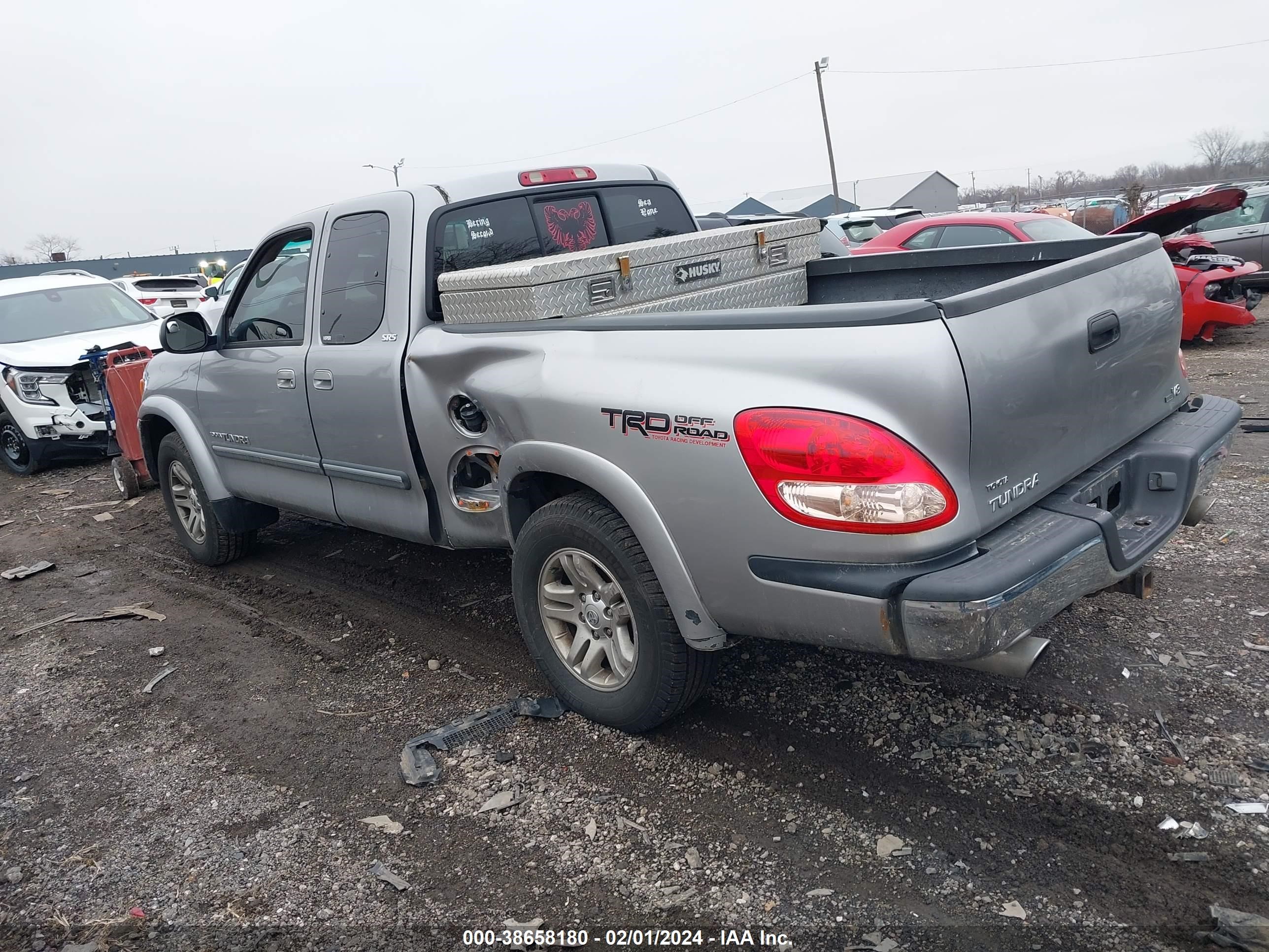 Photo 2 VIN: 5TBRT341132427832 - TOYOTA TUNDRA 