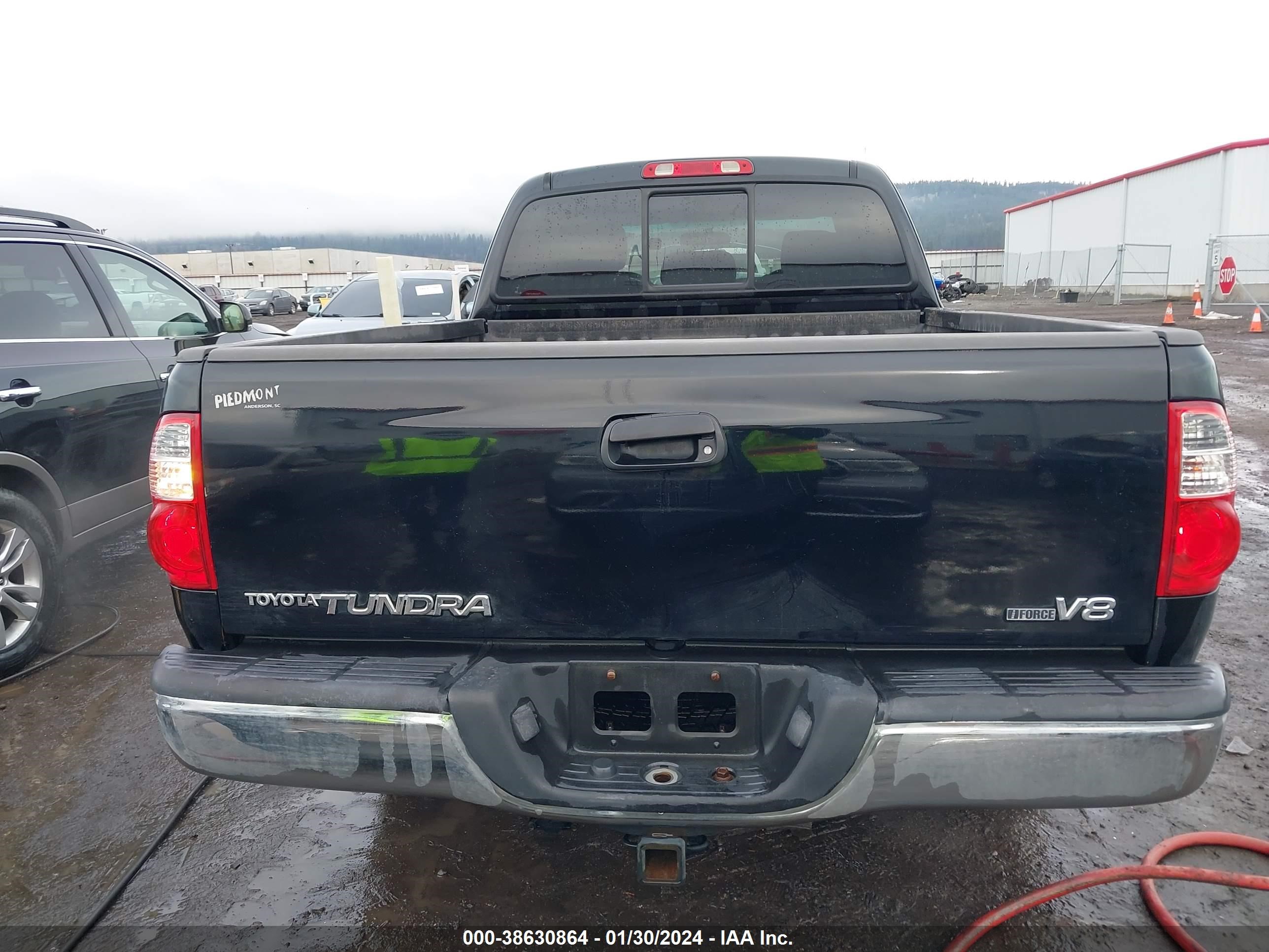 Photo 16 VIN: 5TBRT34115S464639 - TOYOTA TUNDRA 