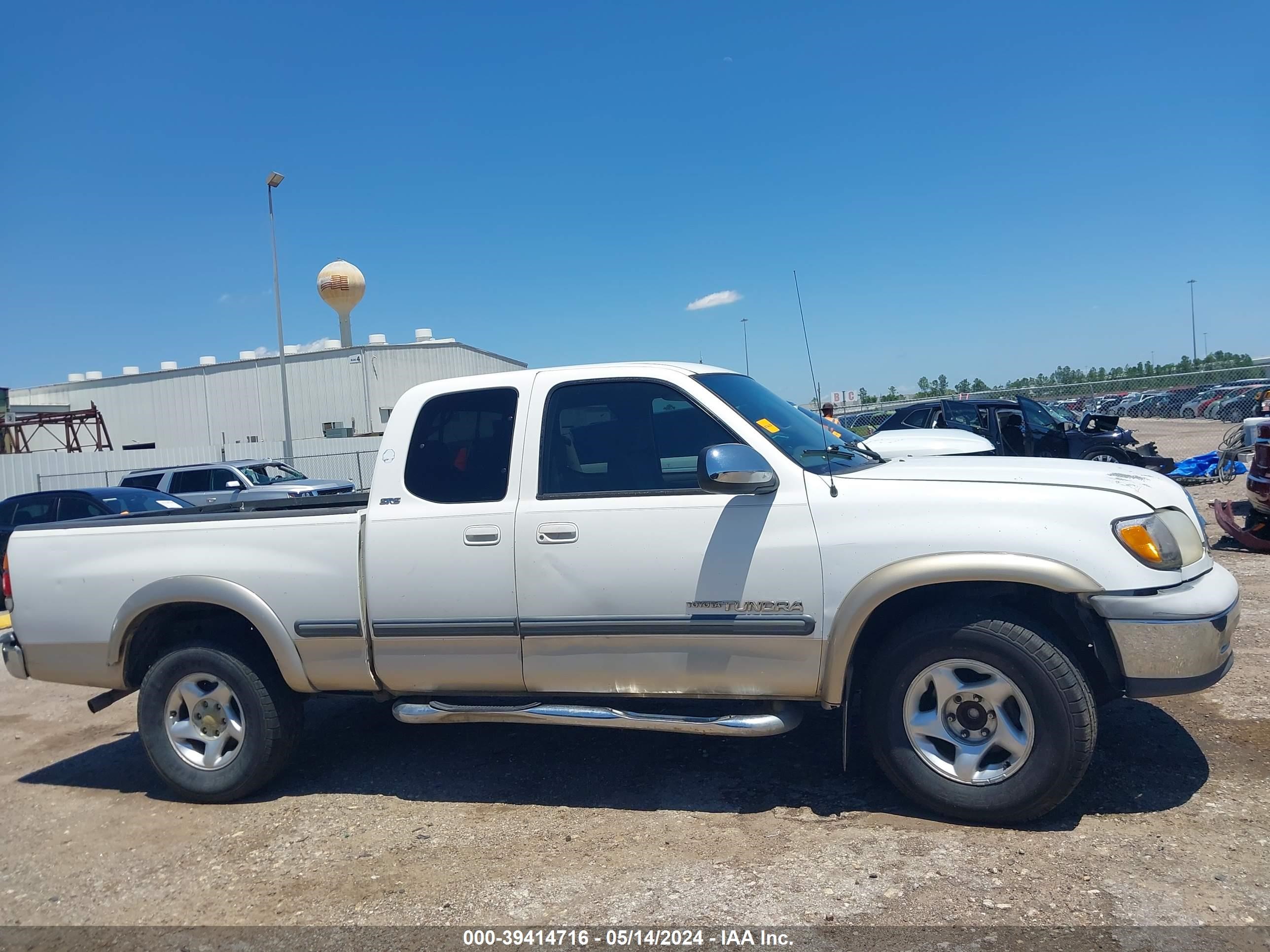 Photo 12 VIN: 5TBRT34131S152784 - TOYOTA TUNDRA 