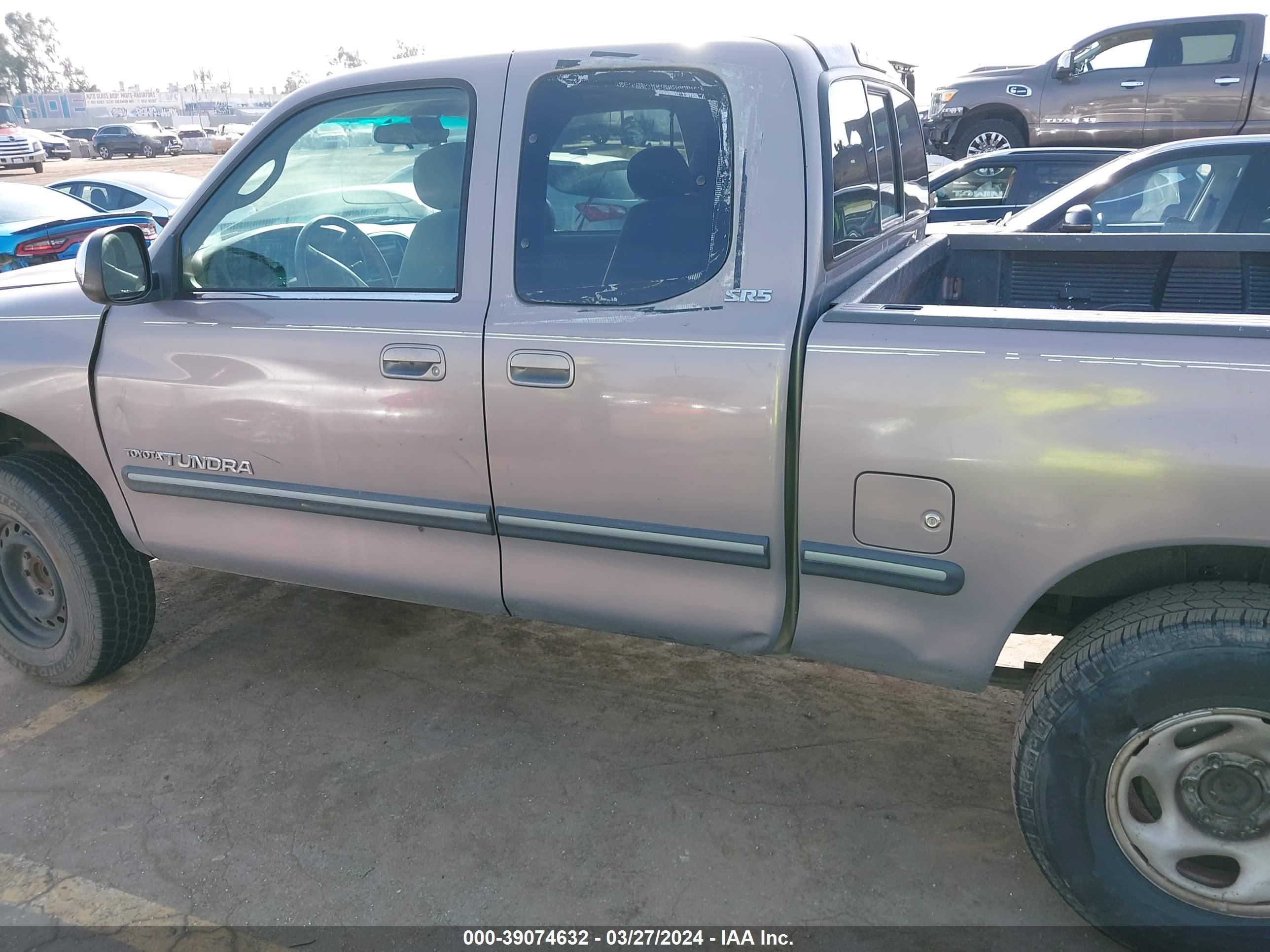 Photo 13 VIN: 5TBRT34131S155734 - TOYOTA TUNDRA 