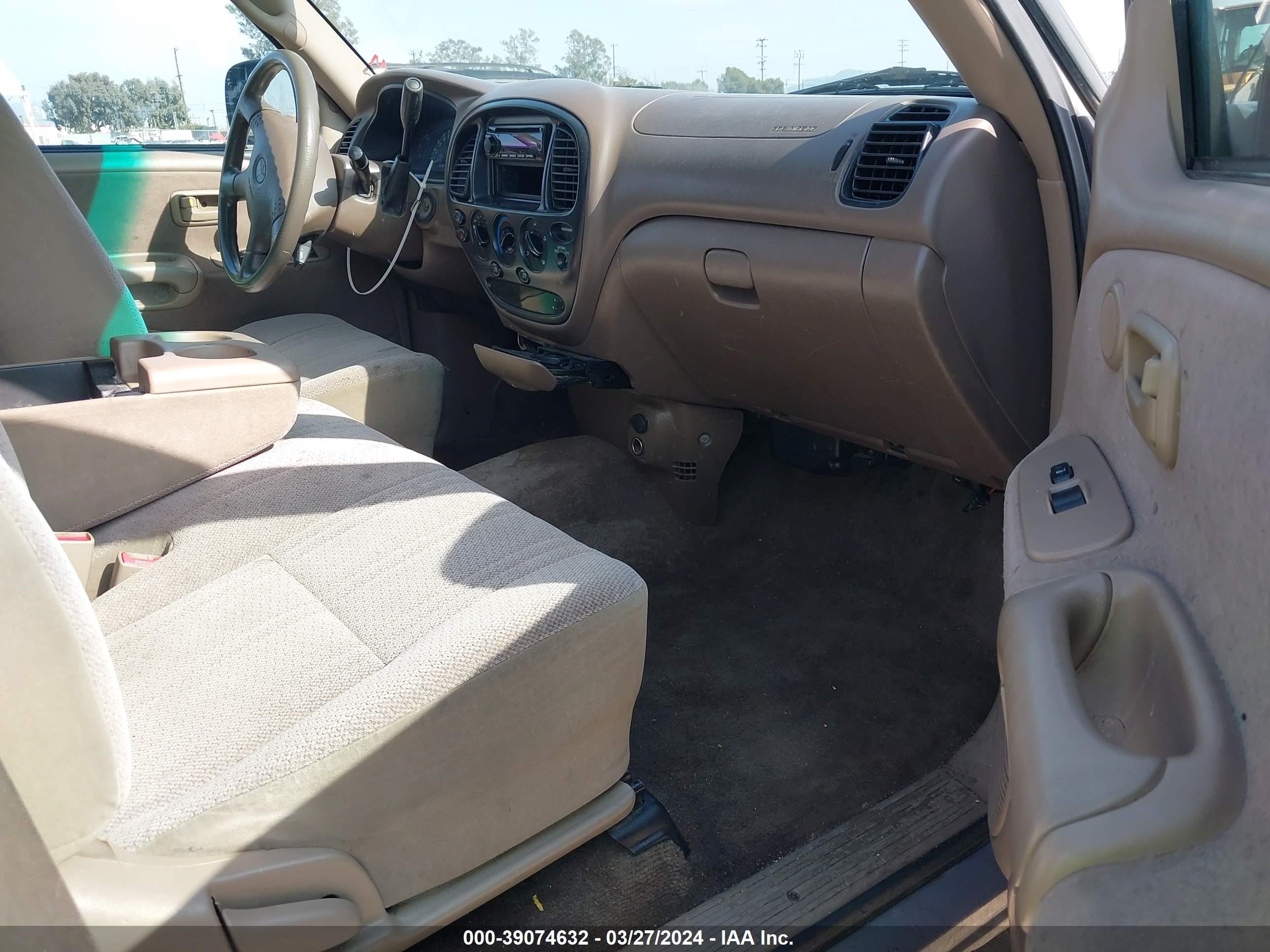 Photo 4 VIN: 5TBRT34131S155734 - TOYOTA TUNDRA 